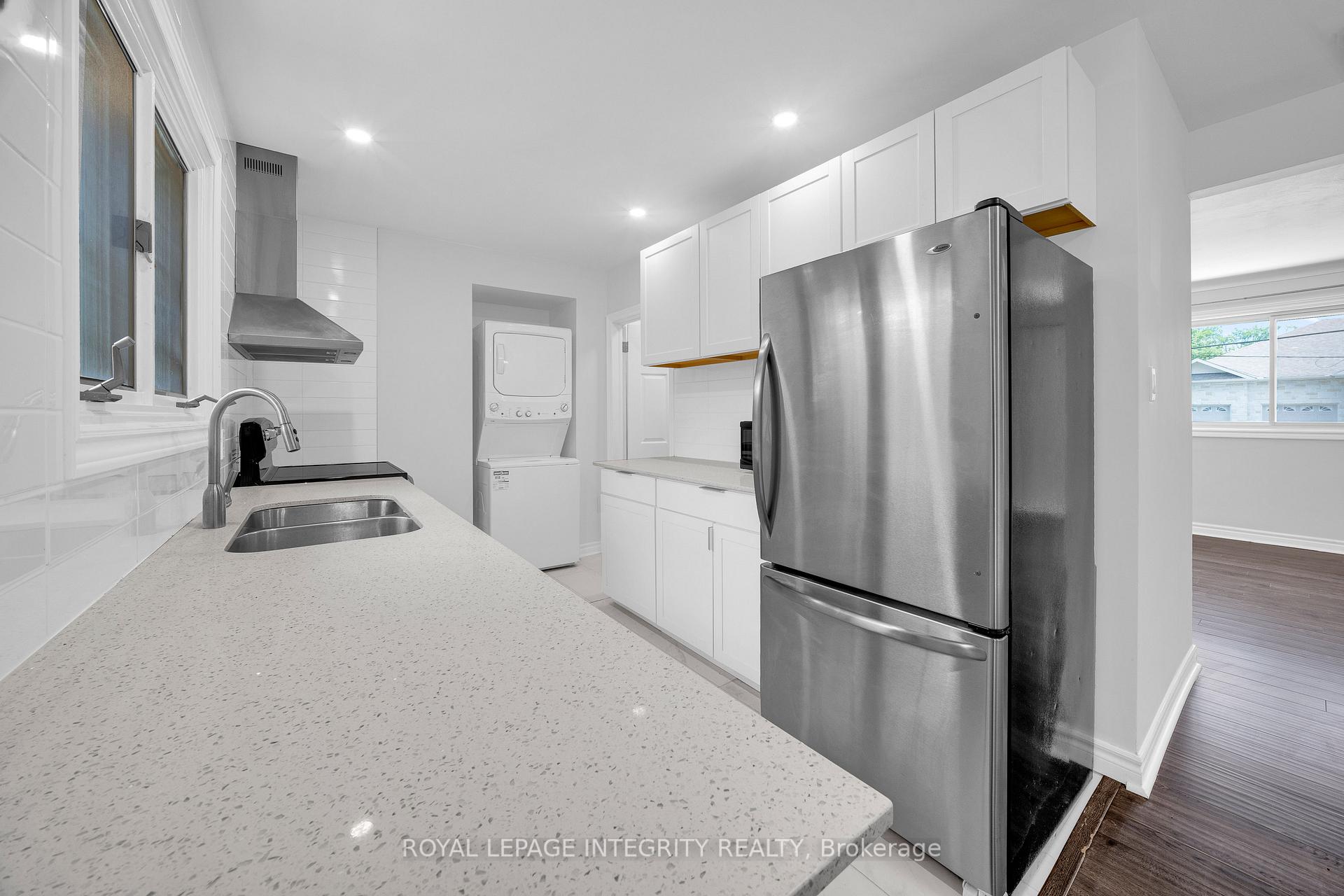Photo 17 of 18 Sullivan Avenue, Ottawa, Meadowlands/Crestview — HOMEH
