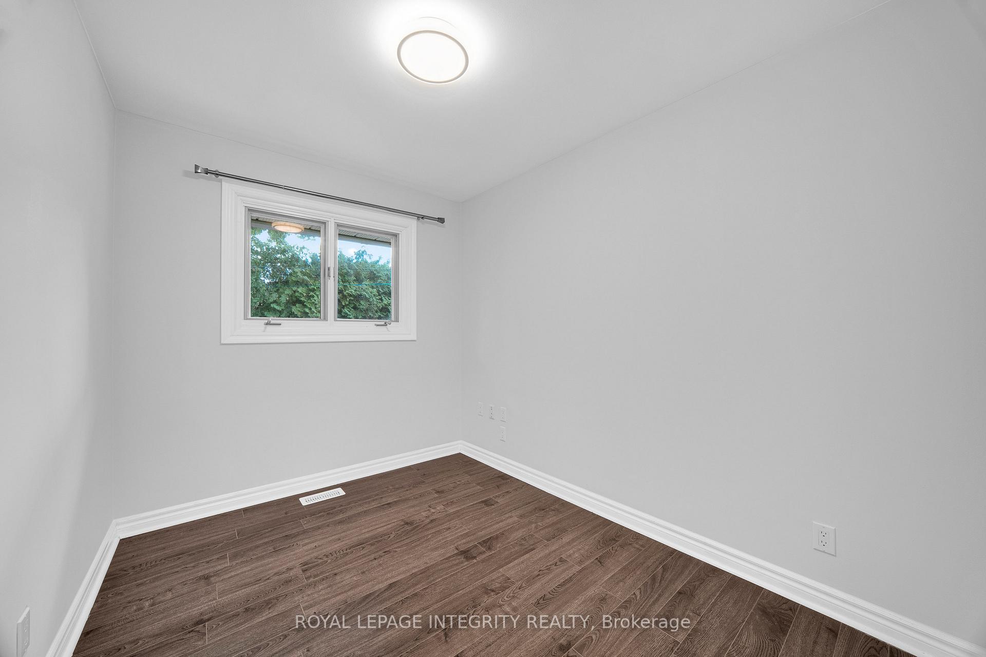Photo 23 of 18 Sullivan Avenue, Ottawa, Meadowlands/Crestview — HOMEH
