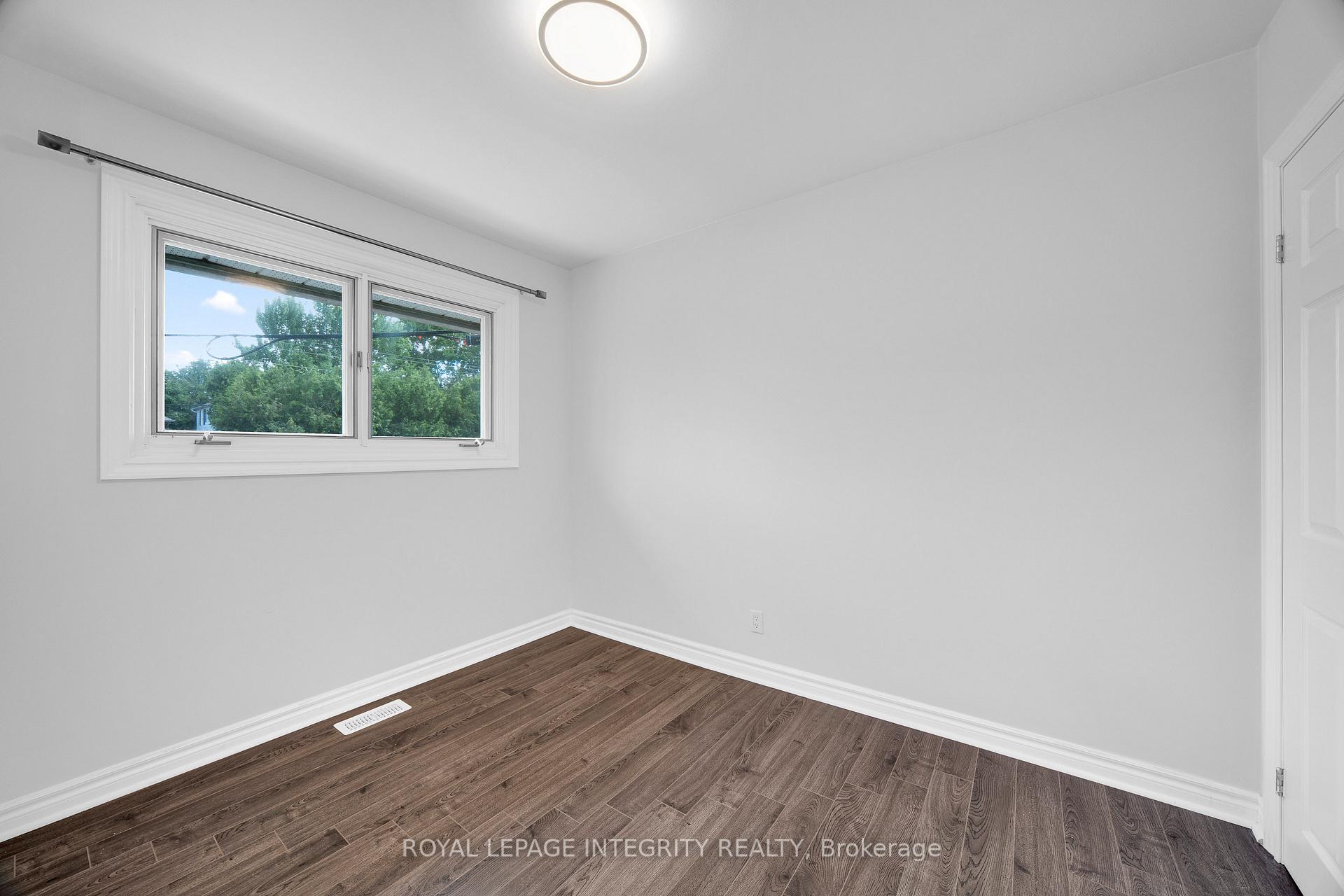 Photo 25 of 18 Sullivan Avenue, Ottawa, Meadowlands/Crestview — HOMEH