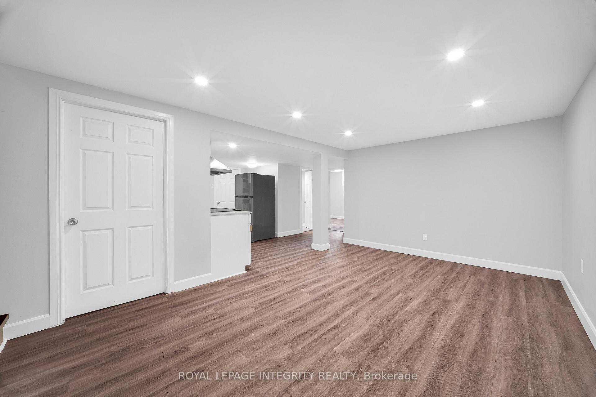 Photo 32 of 18 Sullivan Avenue, Ottawa, Meadowlands/Crestview — HOMEH