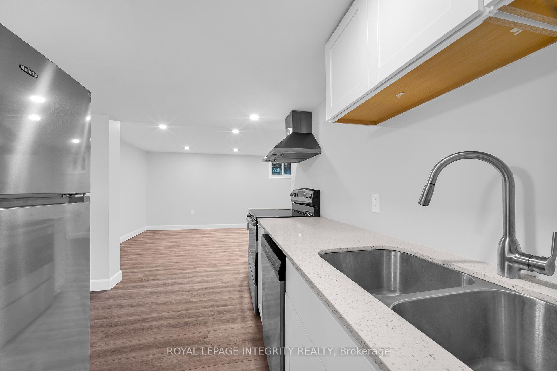 Photo 34 of 18 Sullivan Avenue, Ottawa, Meadowlands/Crestview — HOMEH