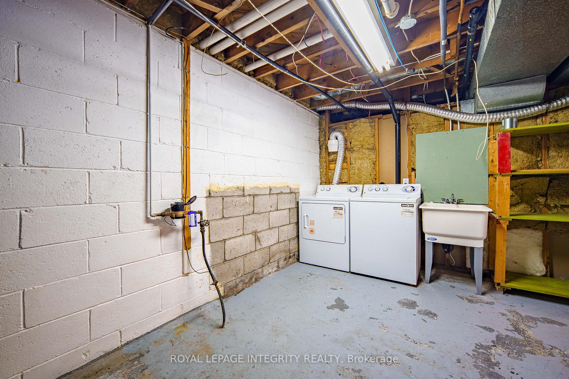 Photo 41 of 18 Sullivan Avenue, Ottawa, Meadowlands/Crestview — HOMEH