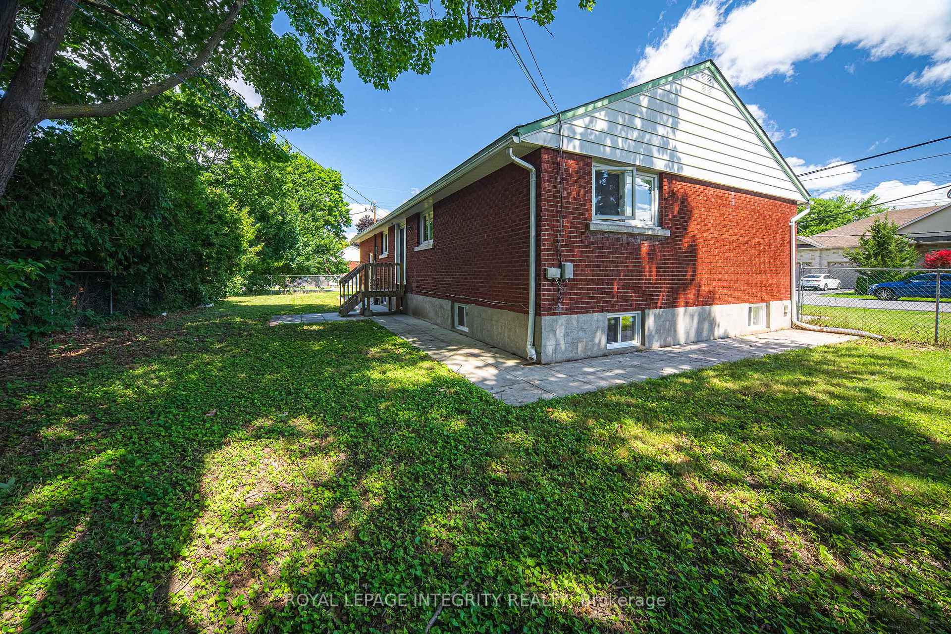 Photo 47 of 18 Sullivan Avenue, Ottawa, Meadowlands/Crestview — HOMEH