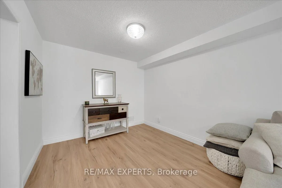 Photo 10 of Unit 36, 165 Fieldstone Drive, Vaughan, East Woodbridge — HOMEH