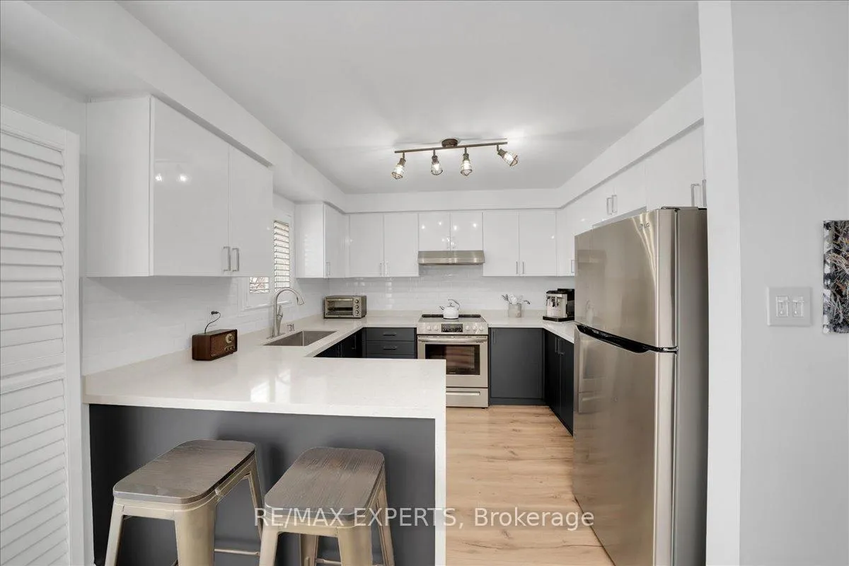 Photo 15 of Unit 36, 165 Fieldstone Drive, Vaughan, East Woodbridge — HOMEH