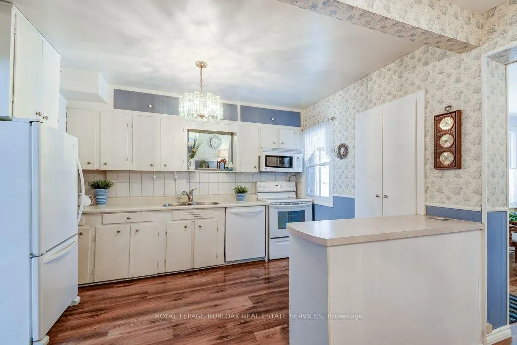 Photo 9 of 120 Cope Street, Hamilton, Homeside — HOMEH