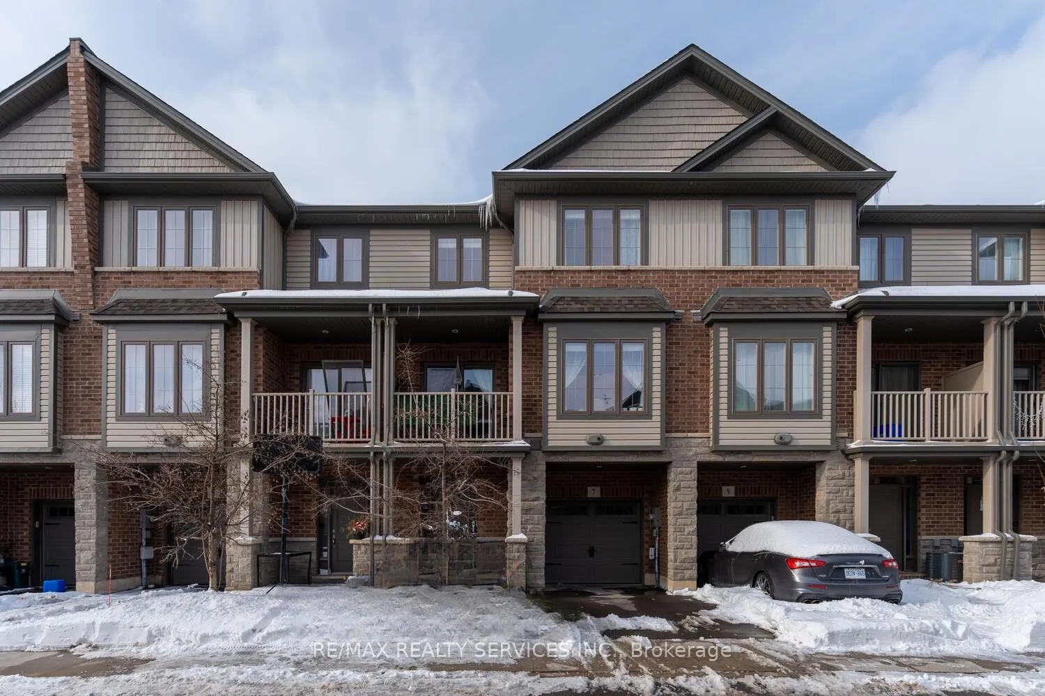 Front of 7 Ridgeside Lane