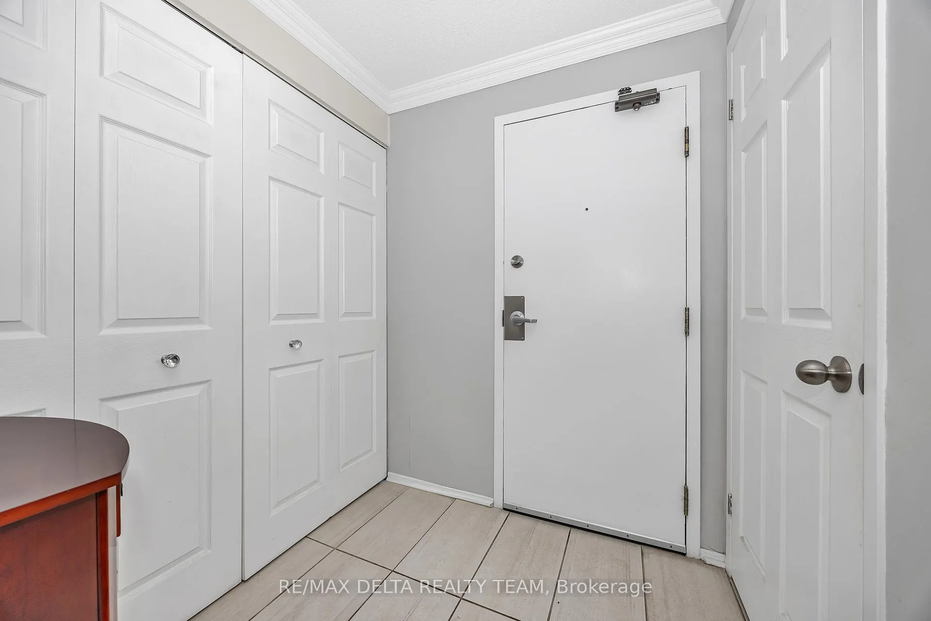 Photo 4 of Unit 303, 6434 Bilberry Drive, Ottawa, Orleans Wood — HOMEH