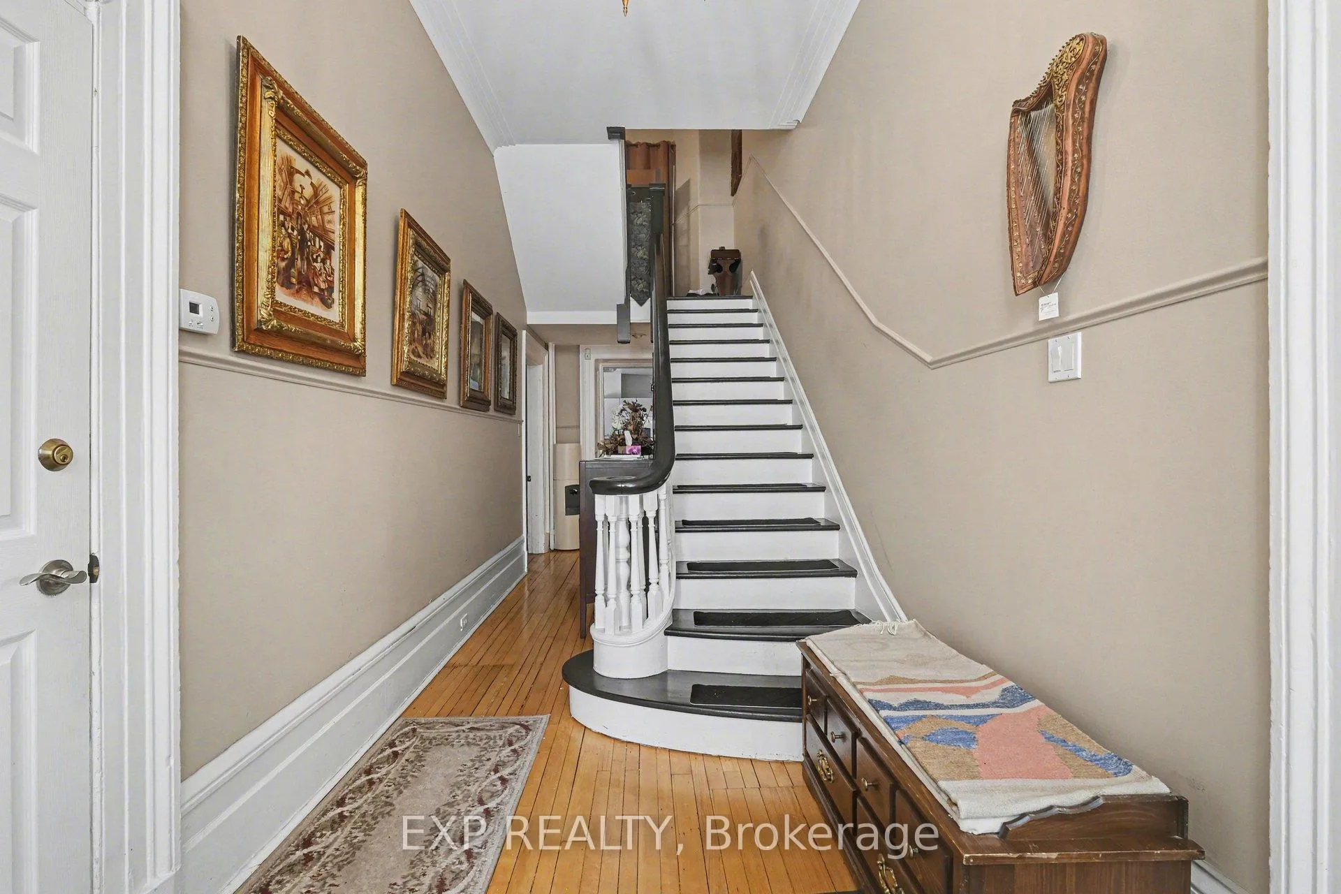 Photo 3 of 149 Daly Avenue, Ottawa, Sandy Hill — HOMEH