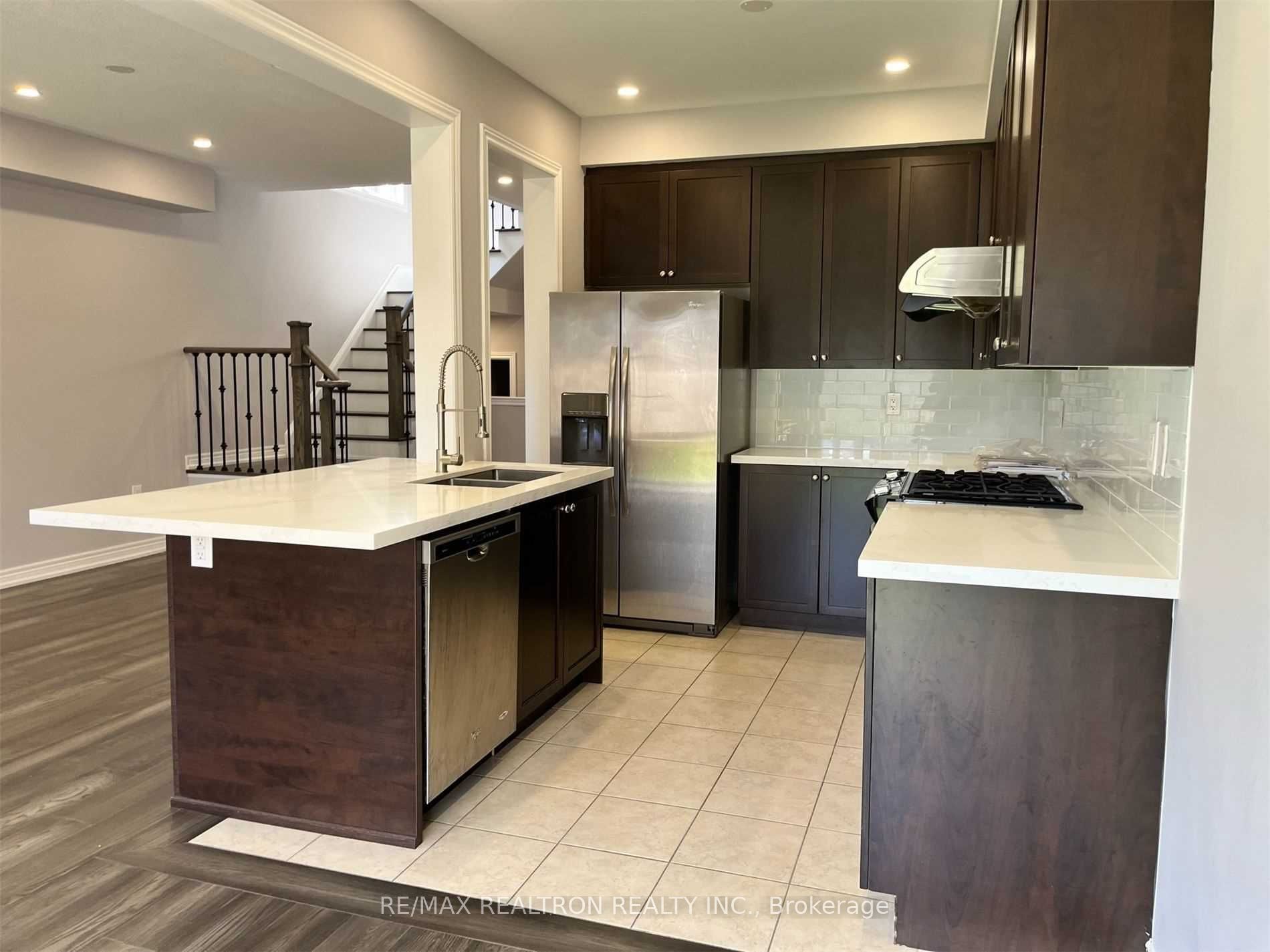Photo 7 of 71 Fimco Crescent, Markham, Greensborough — HOMEH