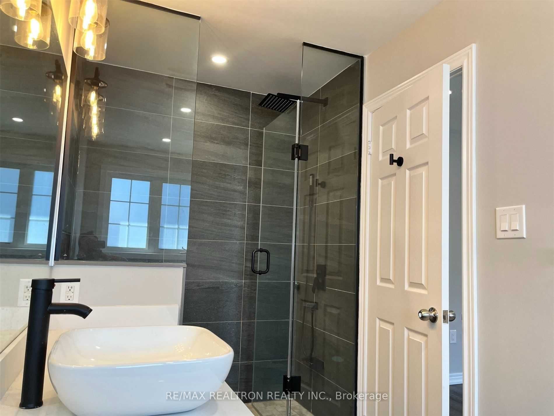 Photo 15 of 71 Fimco Crescent, Markham, Greensborough — HOMEH
