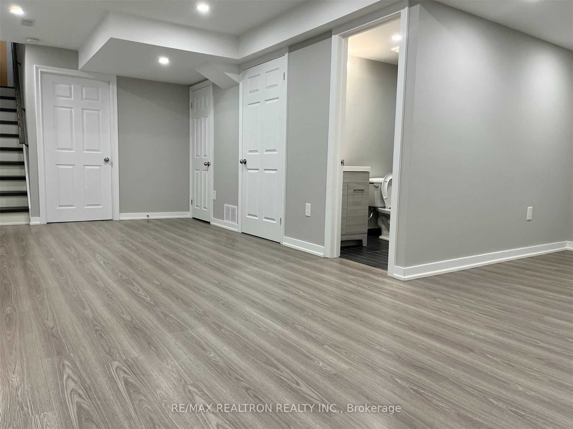 Photo 25 of 71 Fimco Crescent, Markham, Greensborough — HOMEH