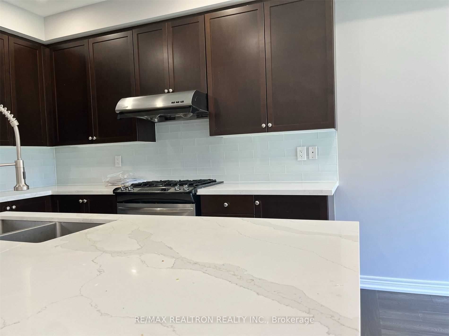 Photo 9 of 71 Fimco Crescent, Markham, Greensborough — HOMEH