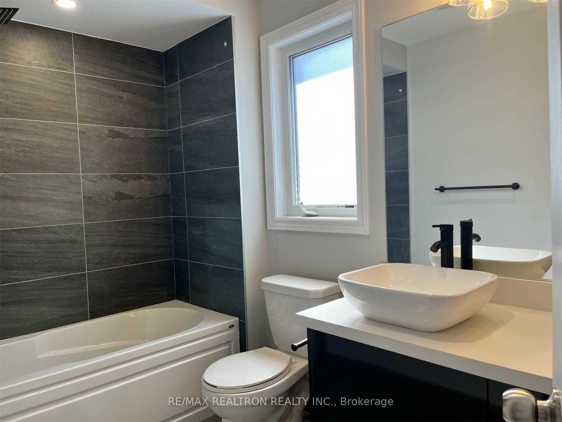 Photo 19 of 71 Fimco Crescent, Markham, Greensborough — HOMEH