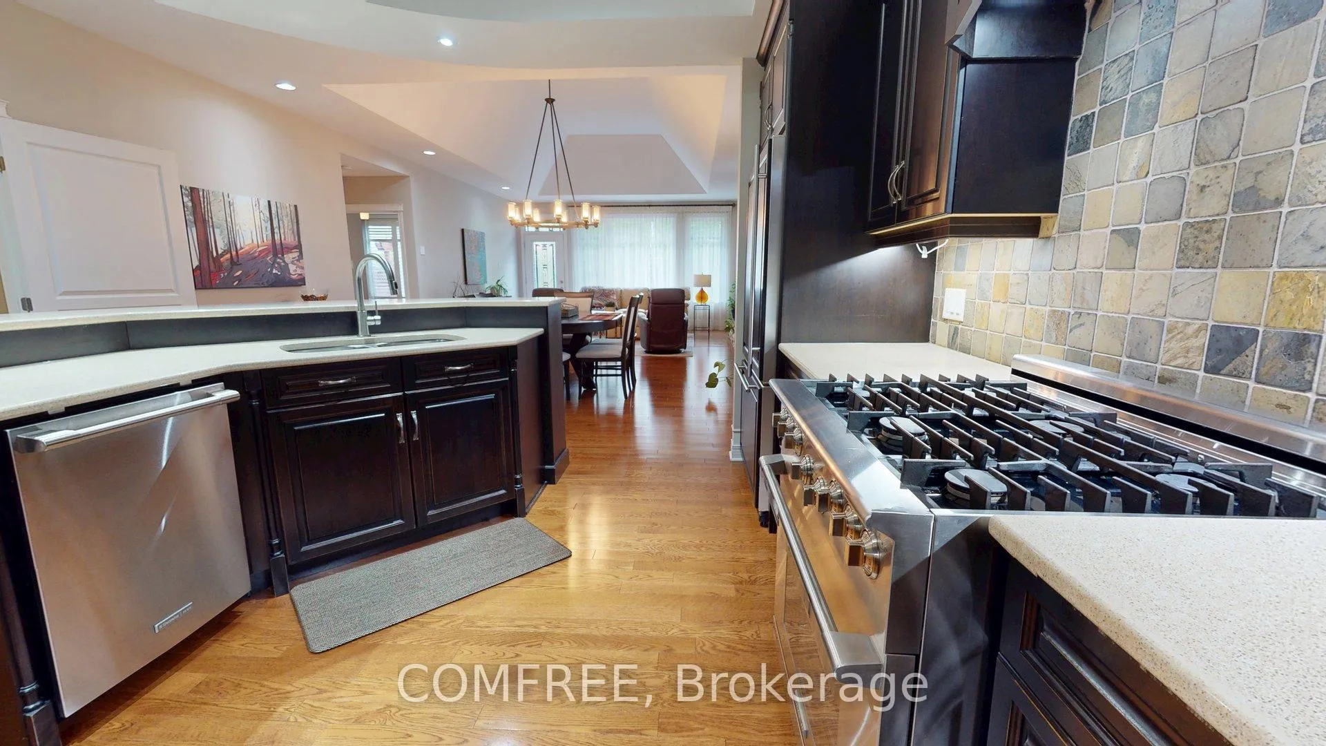 Photo 3 of 176 Solera Circle, Ottawa, Hunt Club Park/Greenboro — HOMEH