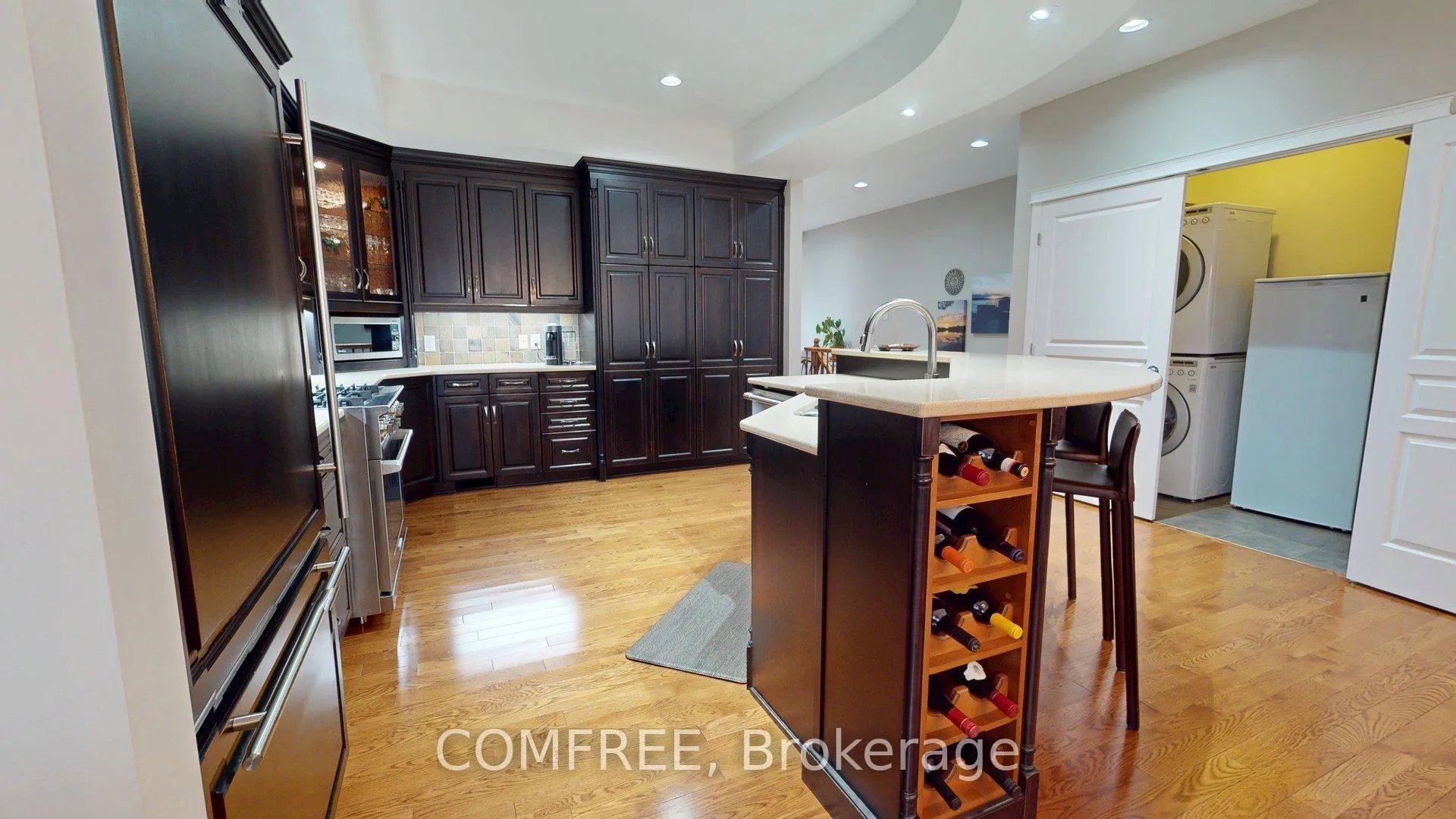 Photo 4 of 176 Solera Circle, Ottawa, Hunt Club Park/Greenboro — HOMEH