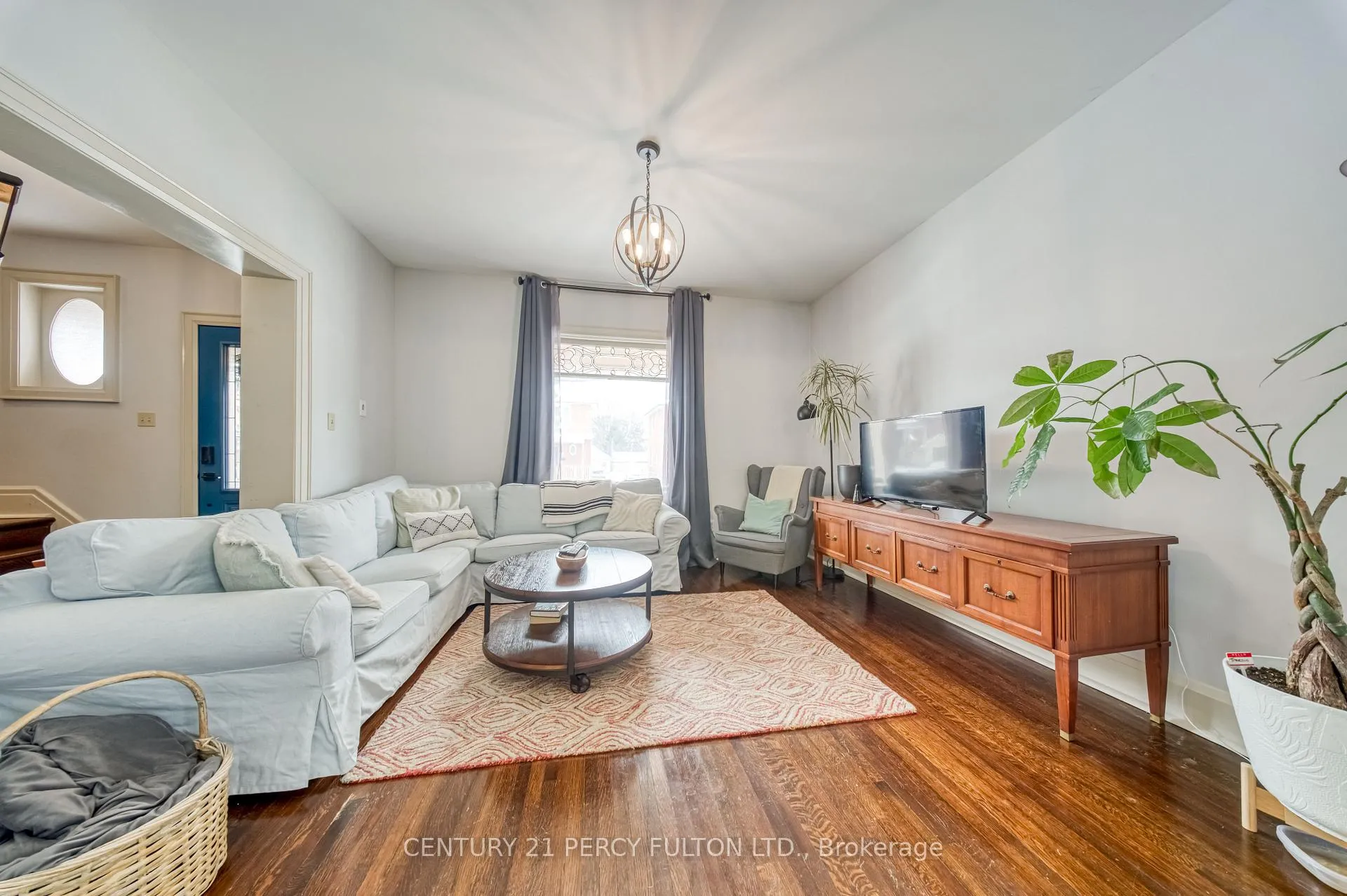 Photo 5 of 70 Drew Street, Oshawa, Central — HOMEH