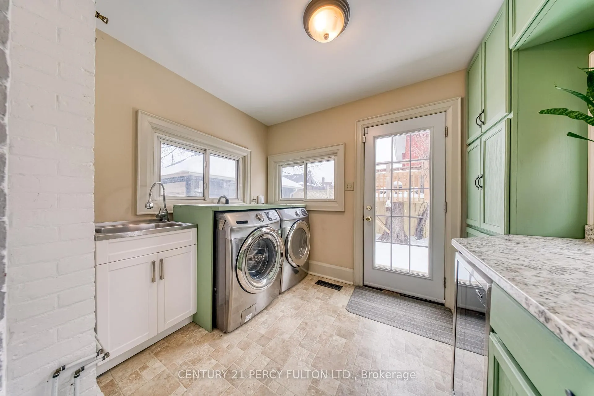 Photo 14 of 70 Drew Street, Oshawa, Central — HOMEH