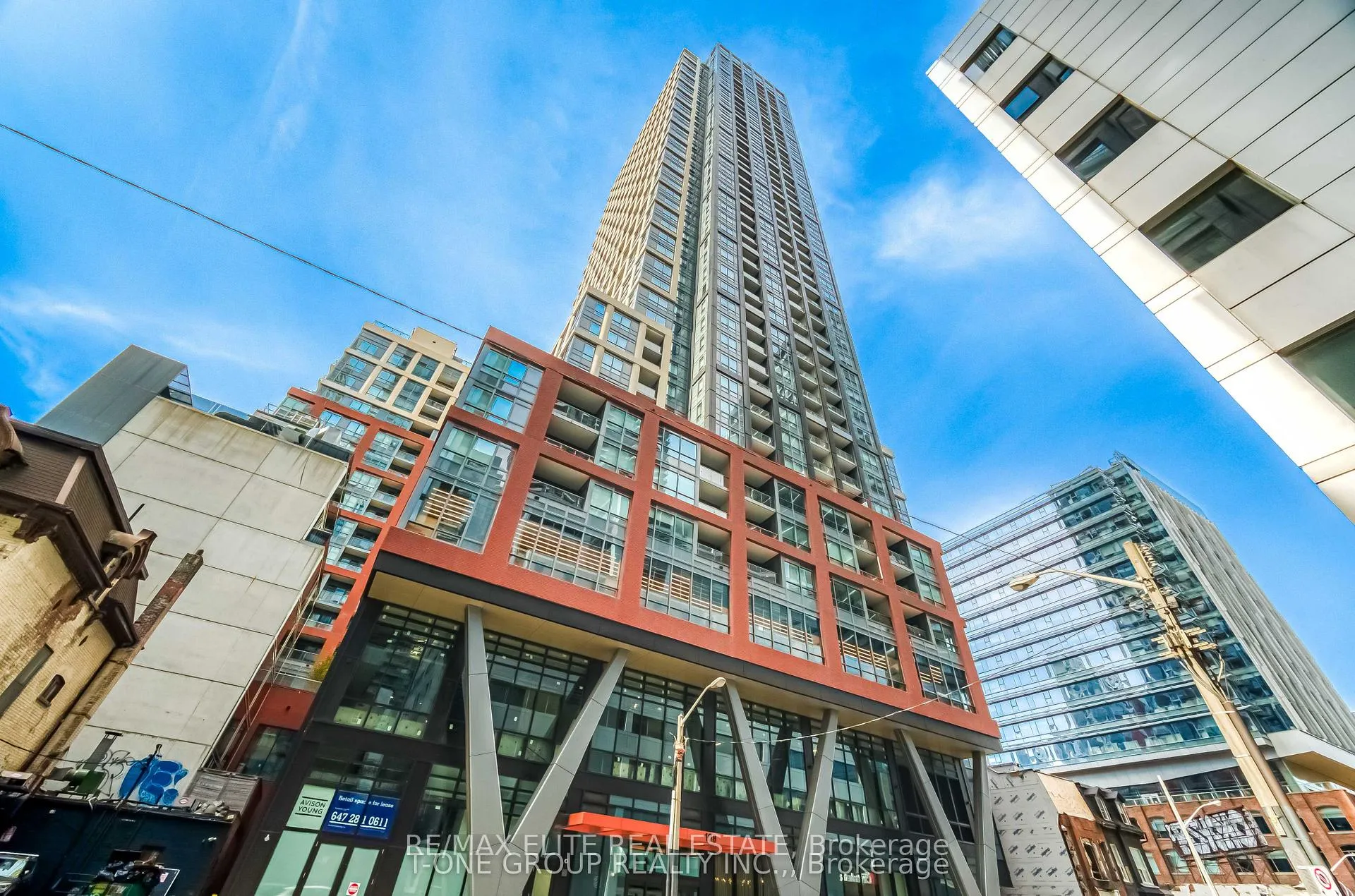 Front of Unit 4502, 108 Peter Street
