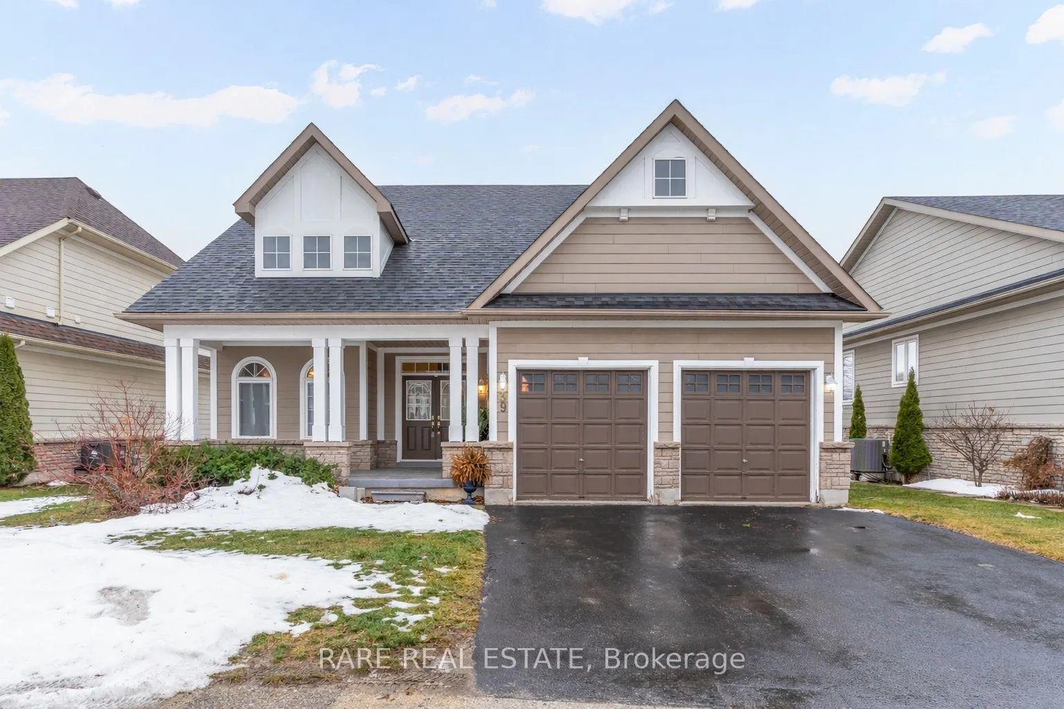Photo 1 of 39 Waterfront Circle, Collingwood — HOMEH