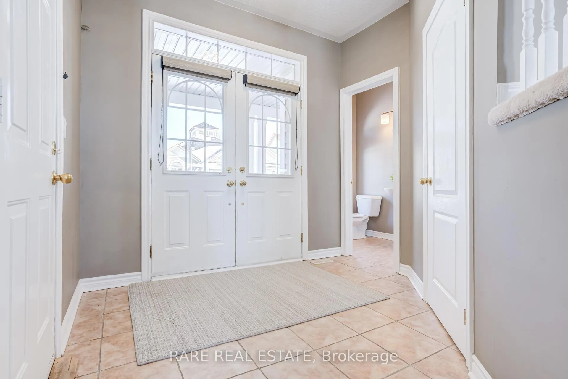 Photo 2 of 39 Waterfront Circle, Collingwood — HOMEH