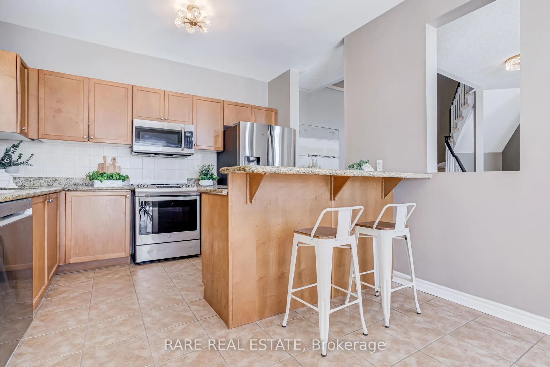Photo 8 of 39 Waterfront Circle, Collingwood — HOMEH