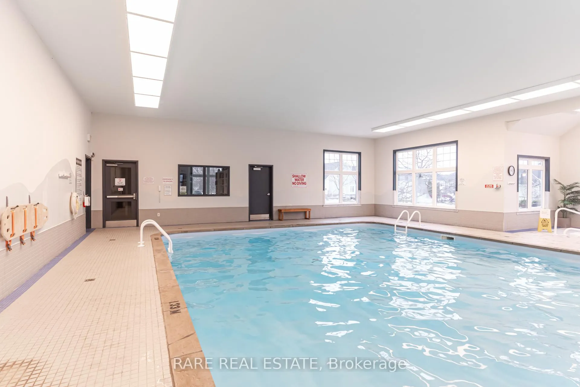 Photo 33 of 39 Waterfront Circle, Collingwood — HOMEH