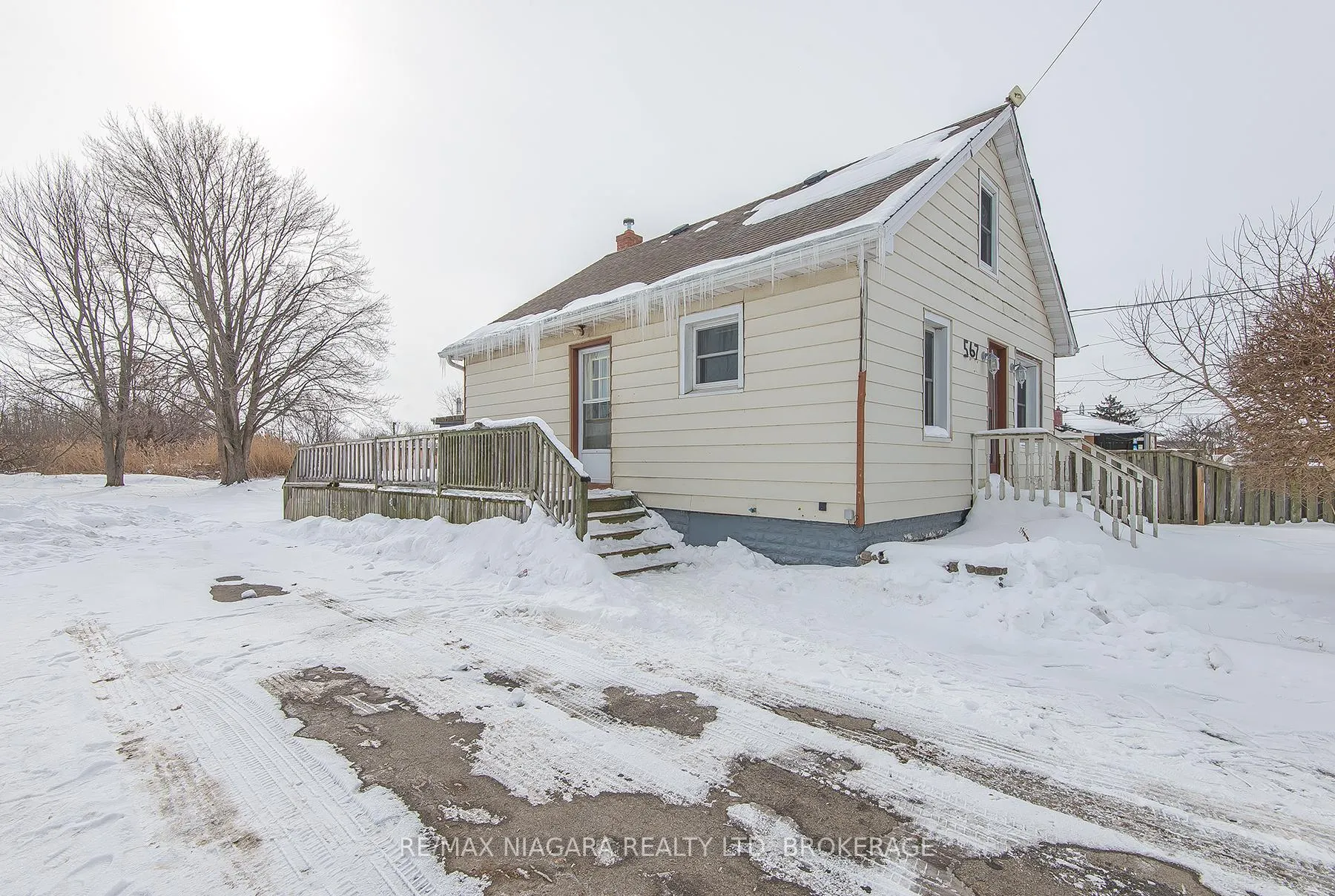 Photo 3 of 567 Killaly Street, Port Colborne, Killaly East — HOMEH
