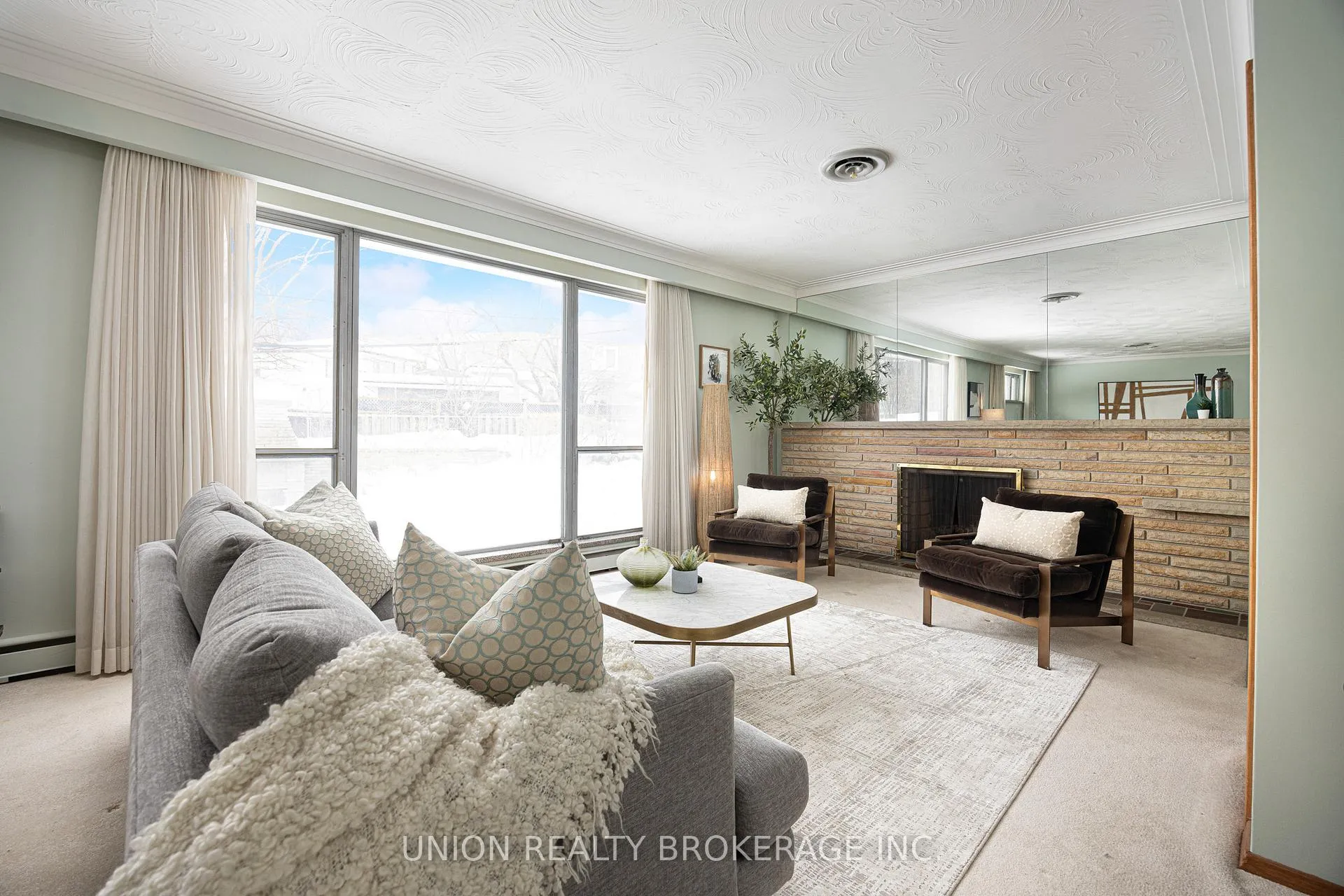 Photo 10 of 53 Long Crescent, Toronto, The Beaches — HOMEH