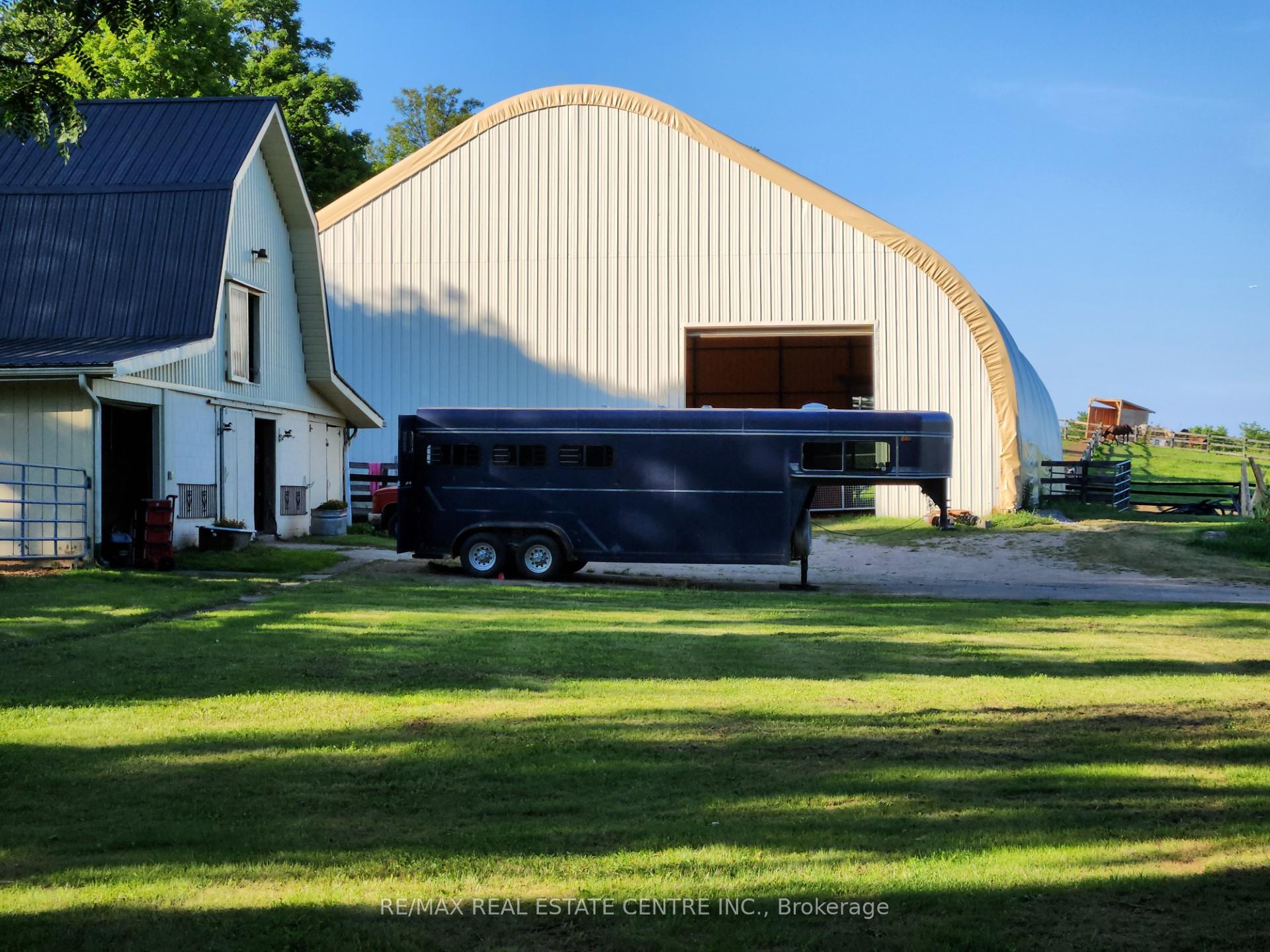 Photo 11 of 1892 Centre Road, Hamilton, Rural Flamborough — HOMEH