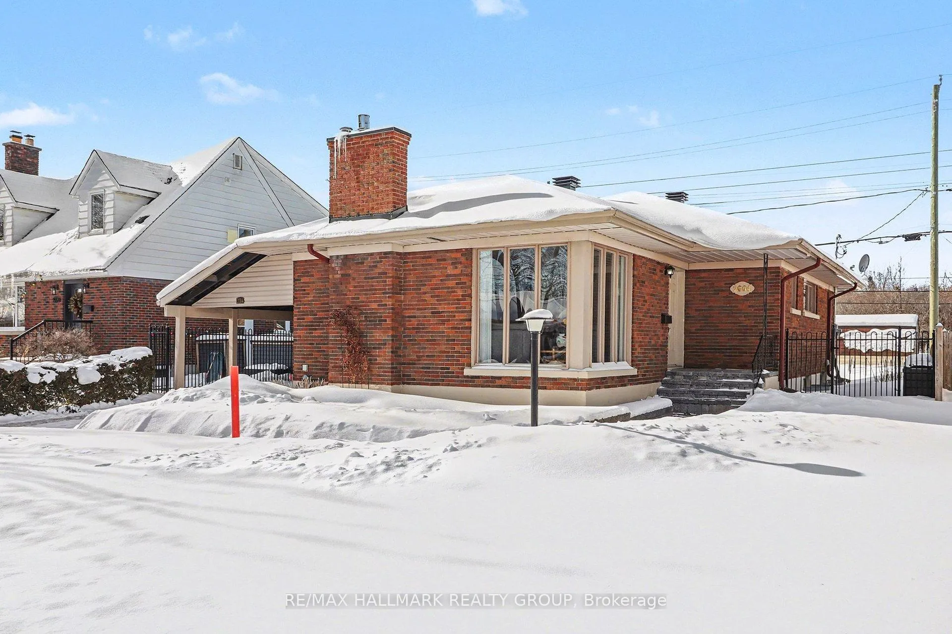 Photo 1 of 2004 Dorval Avenue, Ottawa, Elmvale Acres — HOMEH