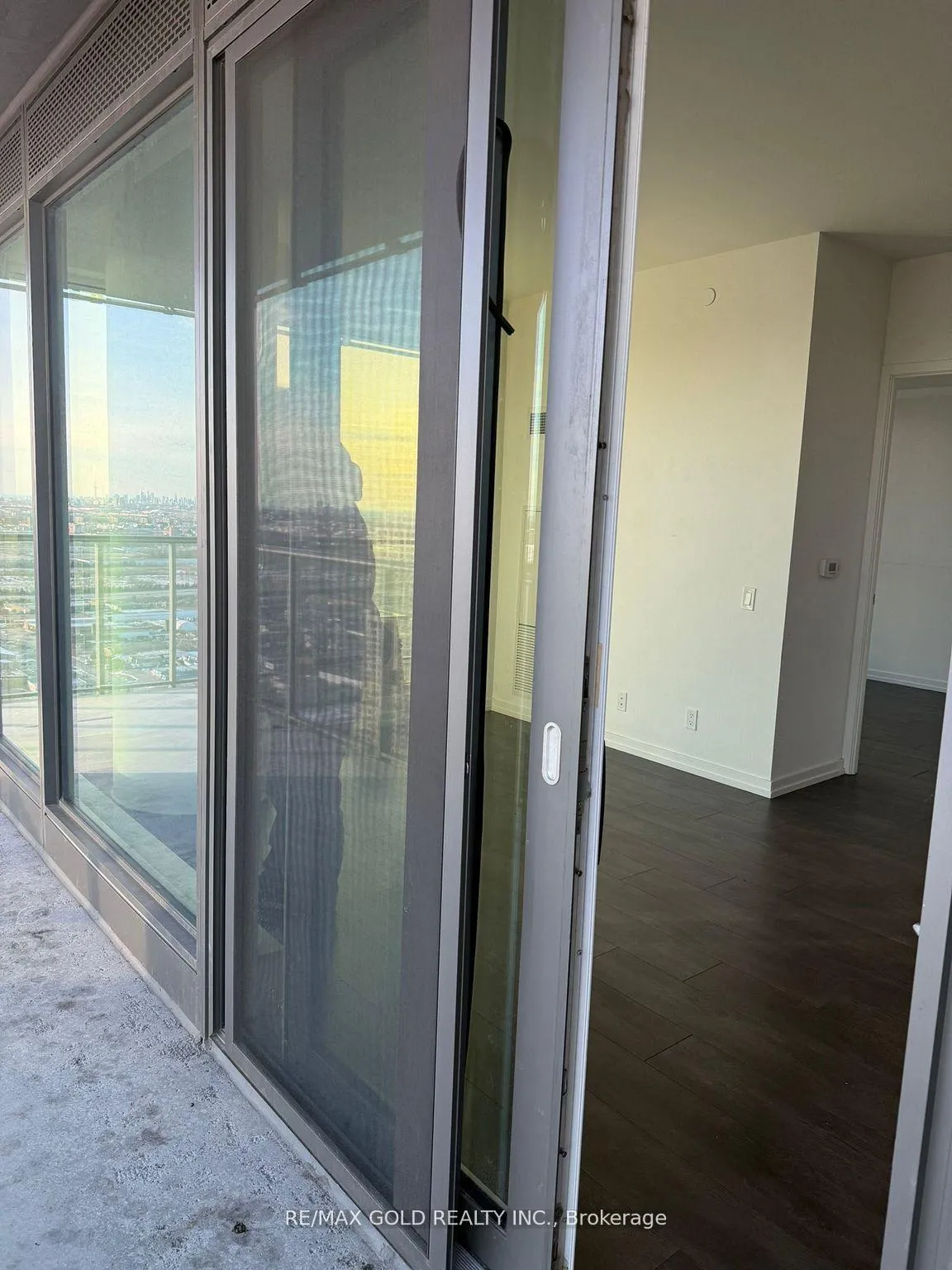 Photo 15 of Unit 5212, 7890 Jane Street, Vaughan, Concord — HOMEH