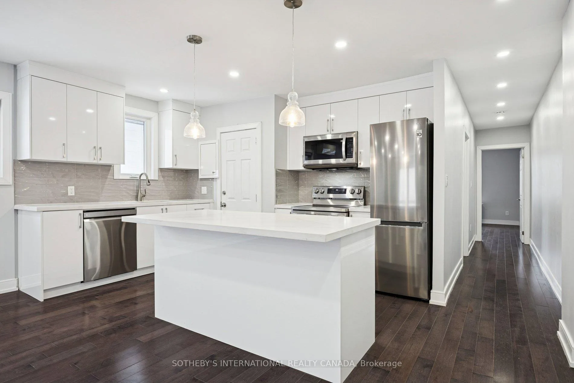 Photo 11 of 59 Burnaby Boulevard, Toronto, Lawrence Park South — HOMEH