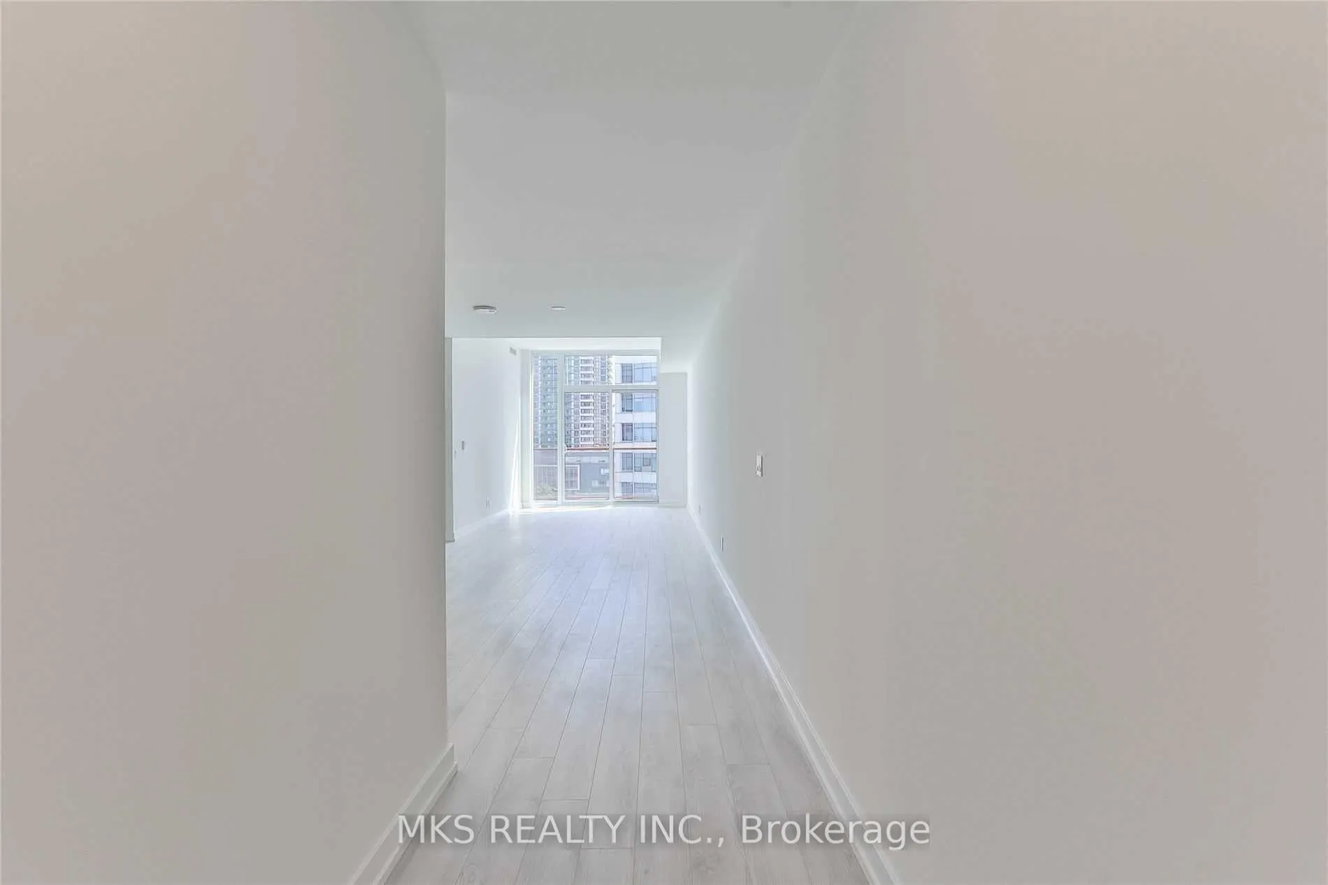 Photo 9 of Unit 507, 33 Helendale Avenue, Toronto, Yonge-Eglinton — HOMEH
