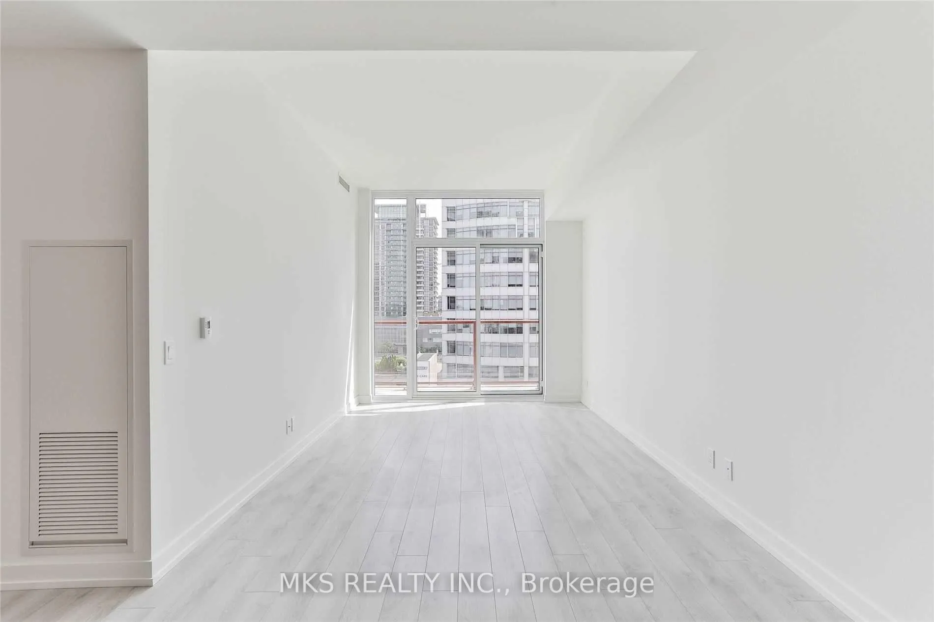 Photo 11 of Unit 507, 33 Helendale Avenue, Toronto, Yonge-Eglinton — HOMEH