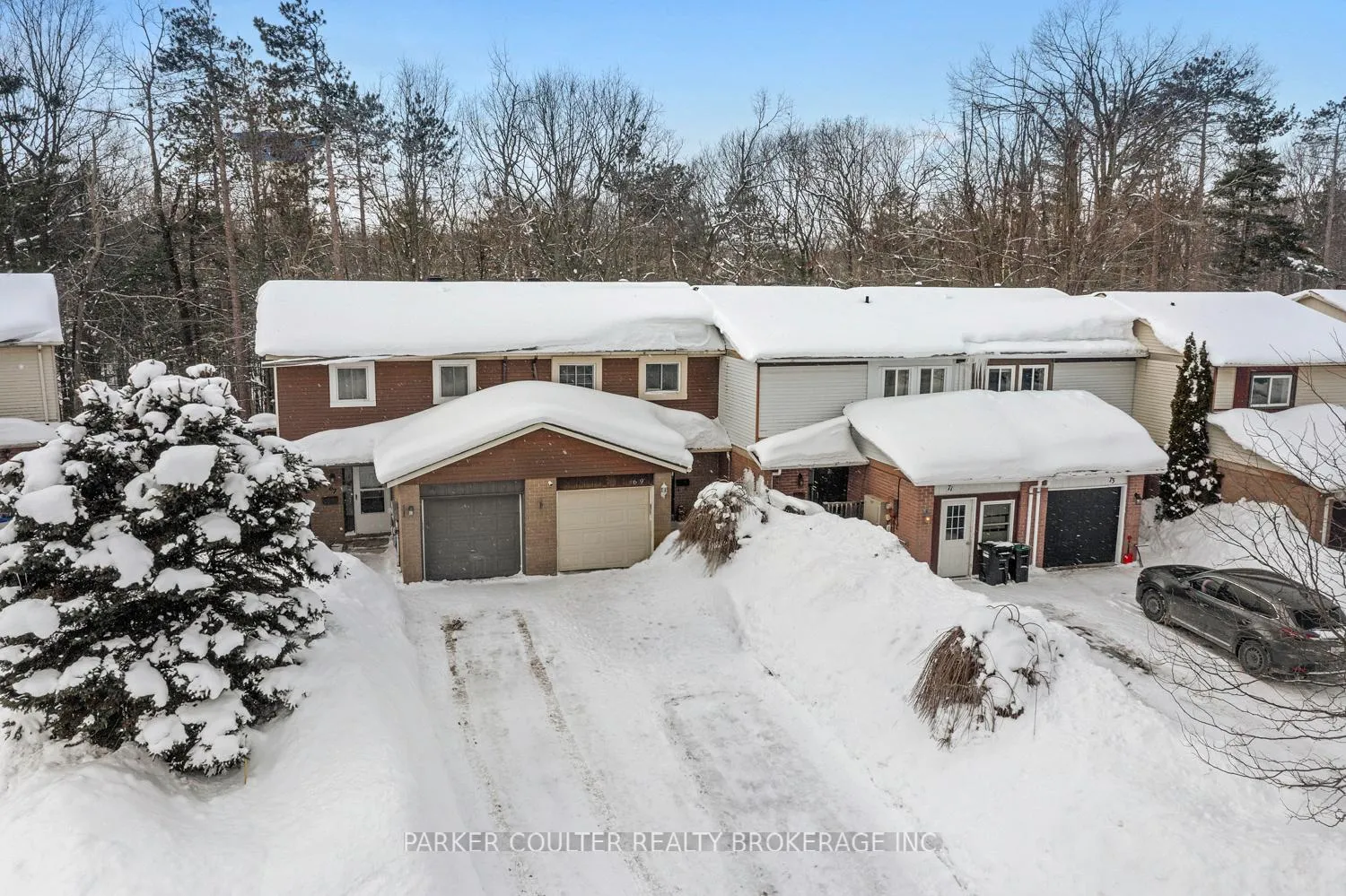 Photo 1 of 69 Burns Circle, Barrie, Letitia Heights — HOMEH