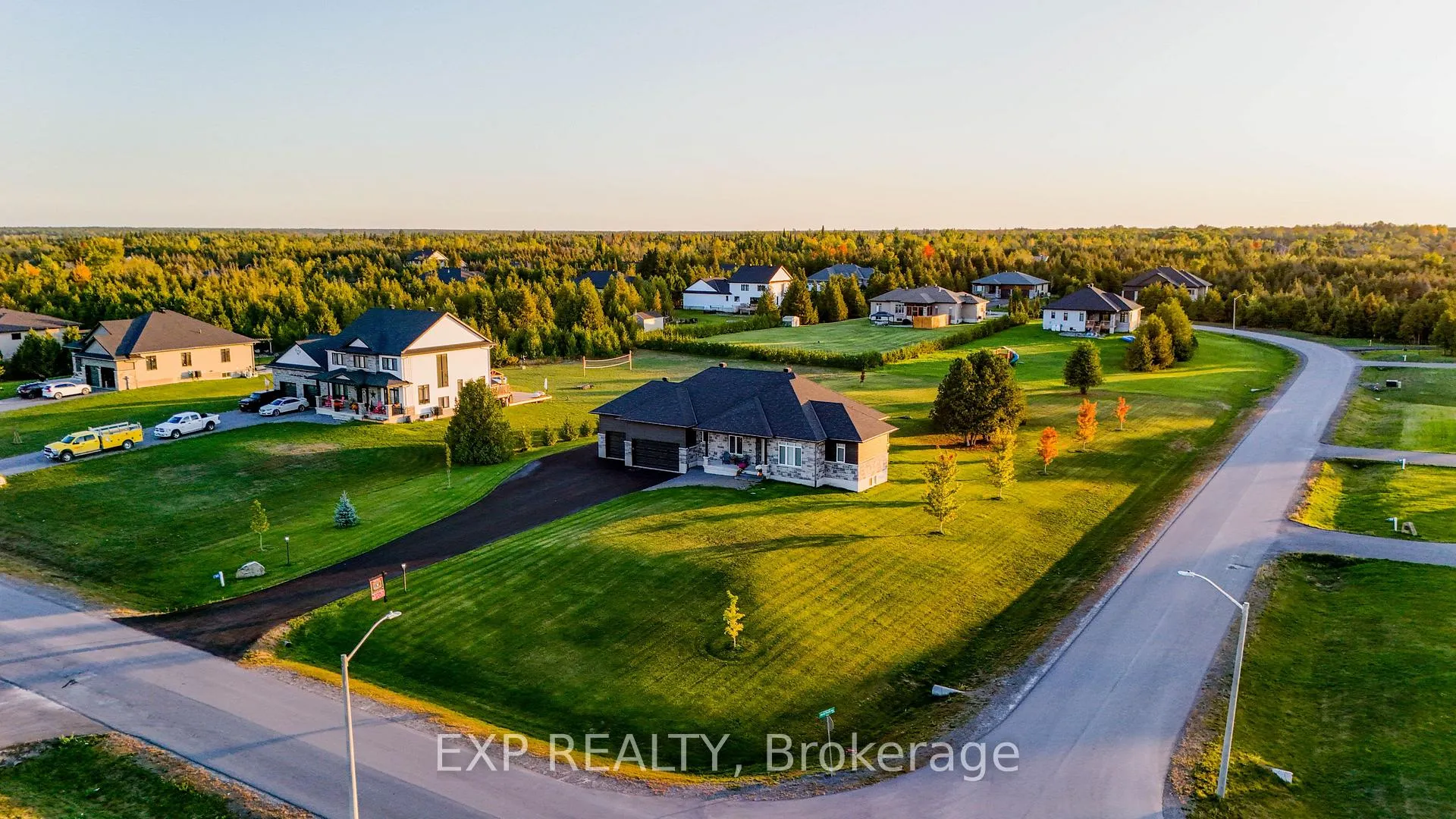 Photo 2 of 145 Harold Jones Way, Beckwith, Beckwith Twp — HOMEH