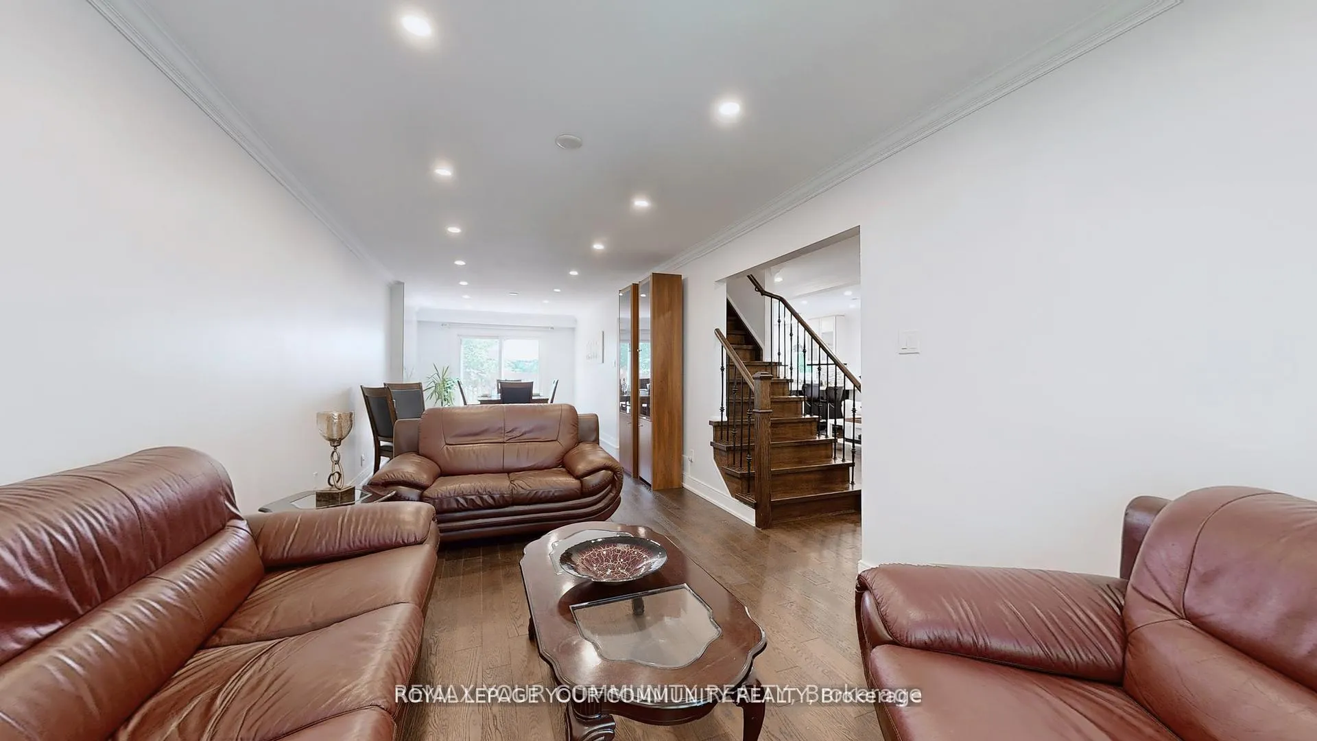 Photo 6 of 57 Braeburn Drive, Markham, Aileen-Willowbrook — HOMEH