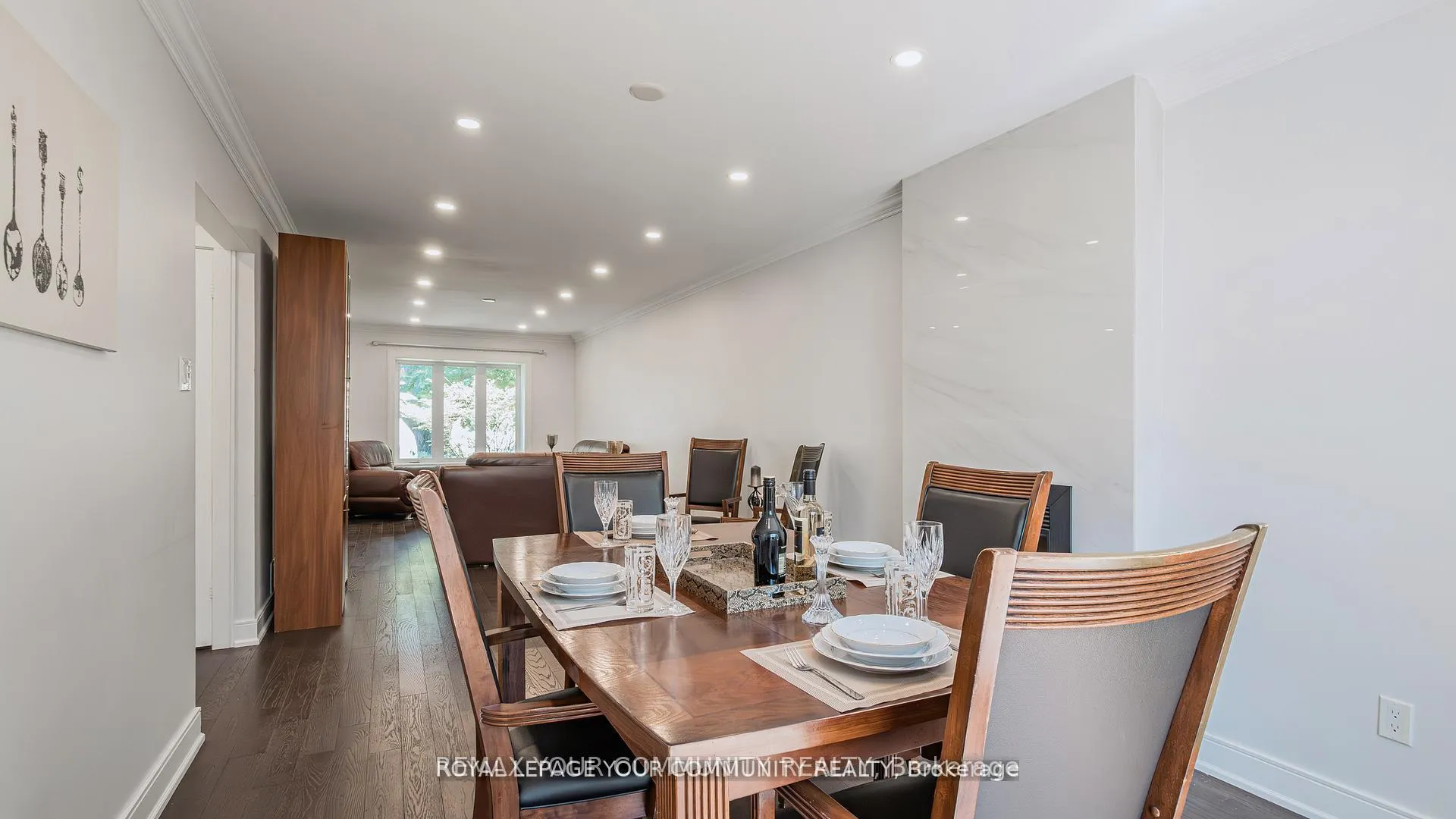 Photo 8 of 57 Braeburn Drive, Markham, Aileen-Willowbrook — HOMEH