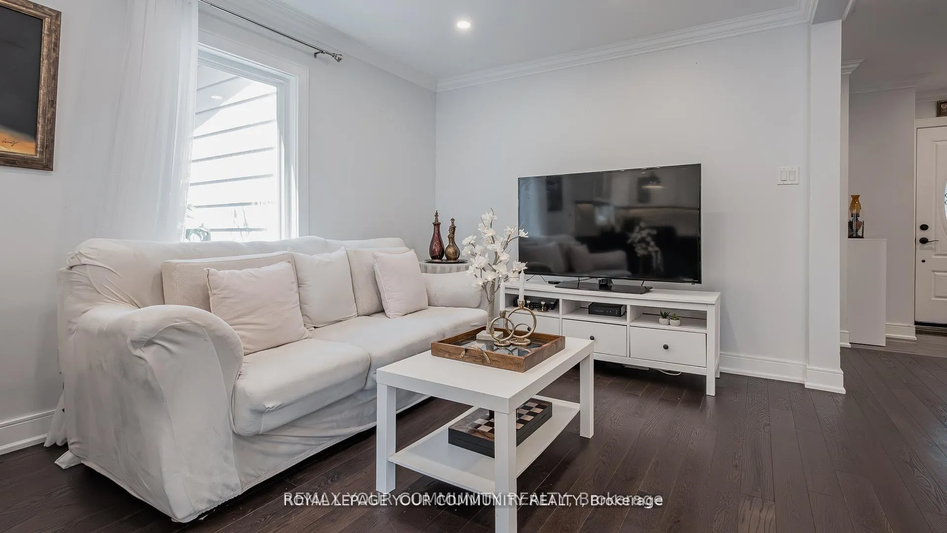 Photo 11 of 57 Braeburn Drive, Markham, Aileen-Willowbrook — HOMEH
