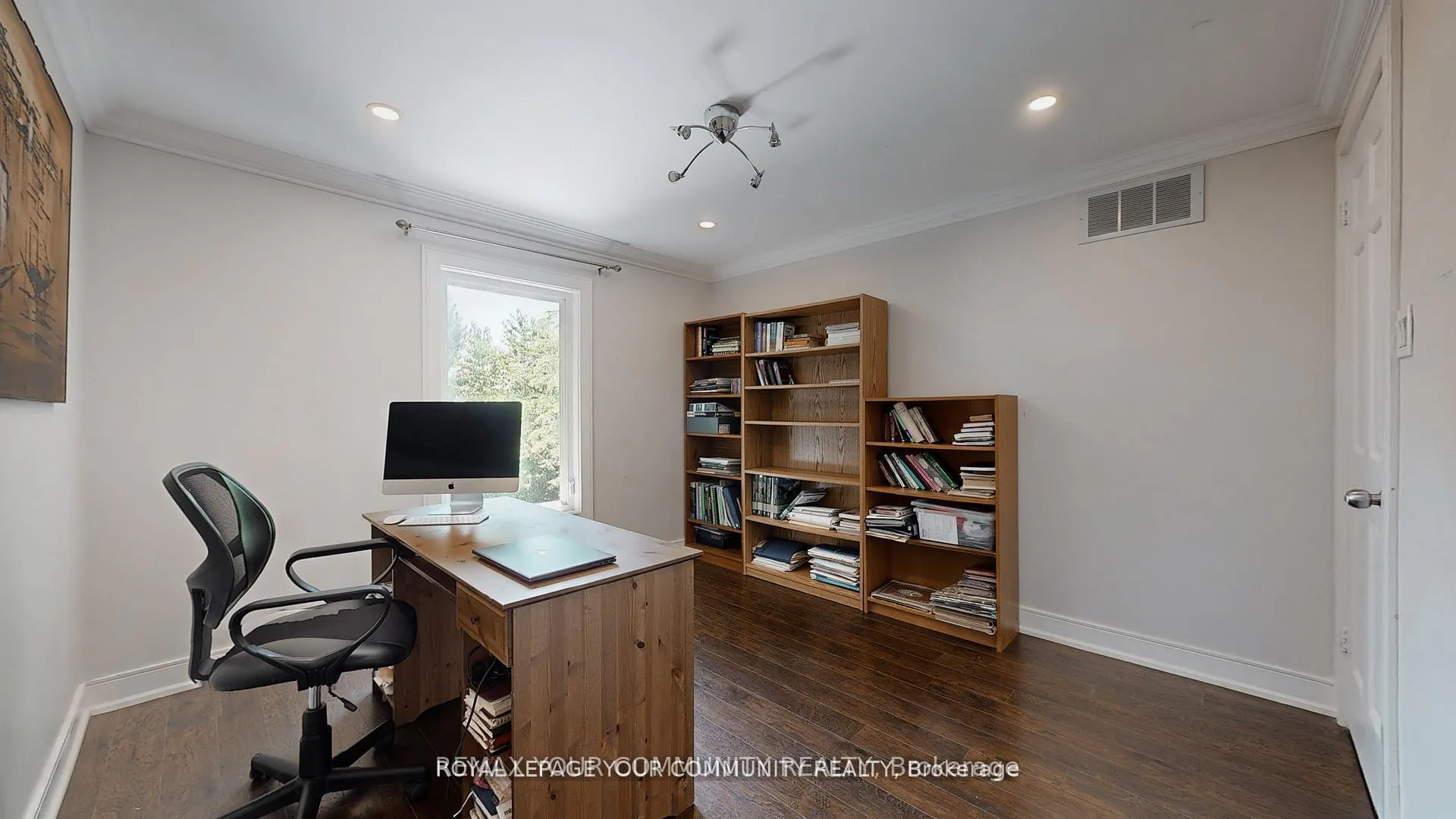 Photo 19 of 57 Braeburn Drive, Markham, Aileen-Willowbrook — HOMEH
