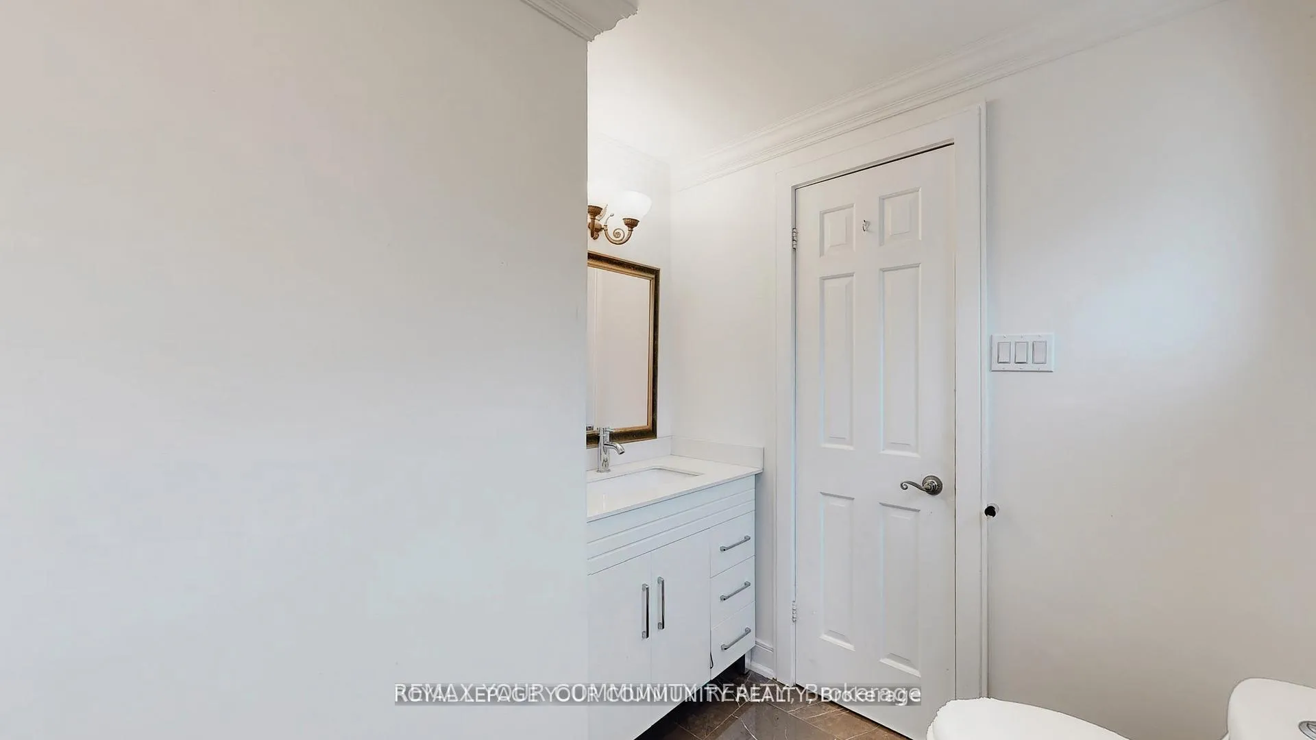 Photo 20 of 57 Braeburn Drive, Markham, Aileen-Willowbrook — HOMEH