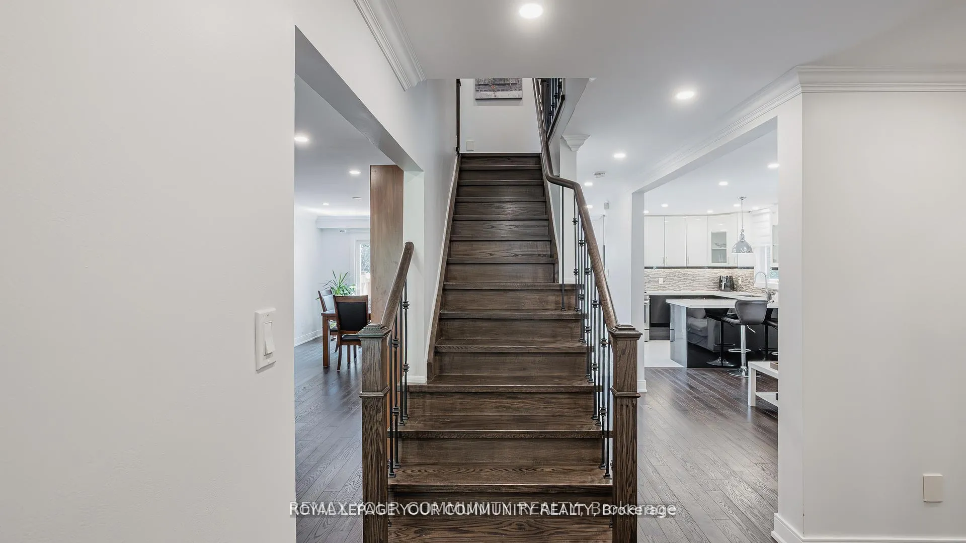 Photo 23 of 57 Braeburn Drive, Markham, Aileen-Willowbrook — HOMEH