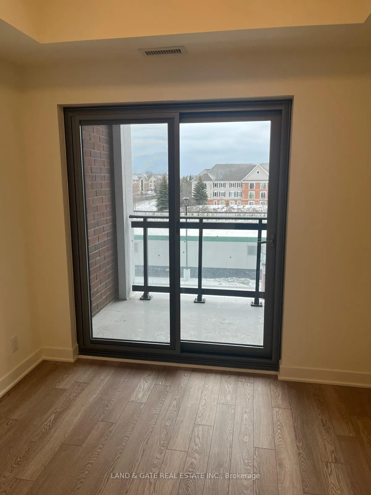 Photo 13 of Unit 51, 51 Clarington Boulevard, Clarington, Bowmanville — HOMEH
