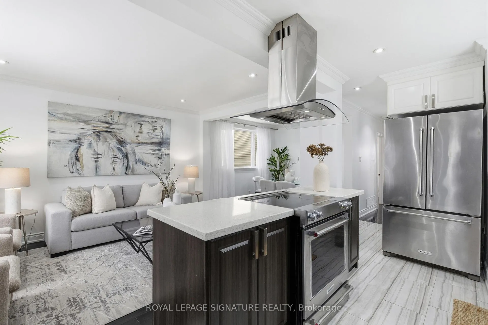 Front of 26 Guest Street