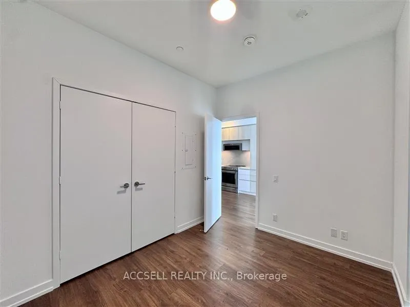 Photo 5 of Unit N304, 30 Bent Tree Drive, Vaughan, Vaughan Corporate Centre — HOMEH