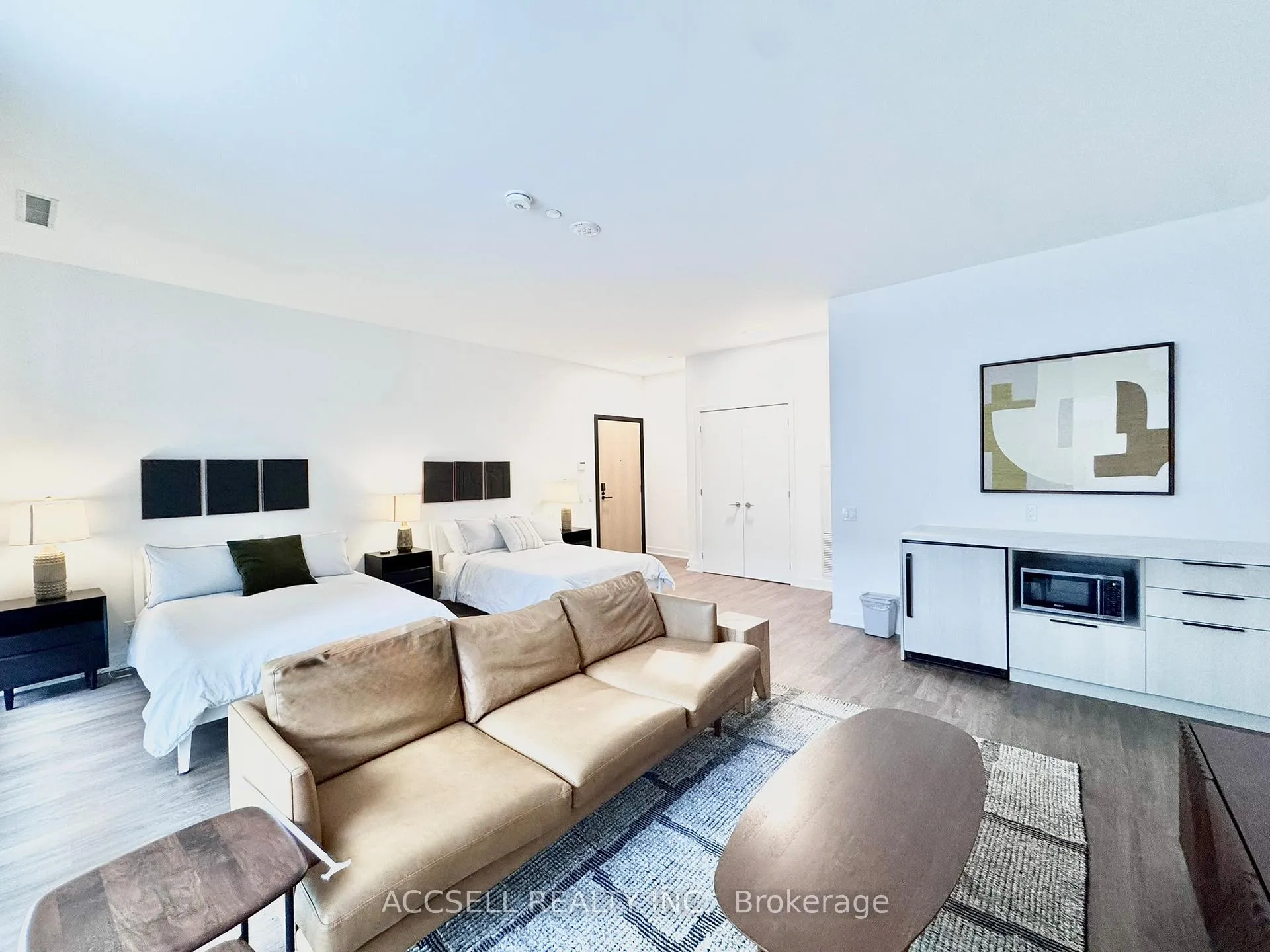 Photo 9 of Unit N304, 30 Bent Tree Drive, Vaughan, Vaughan Corporate Centre — HOMEH