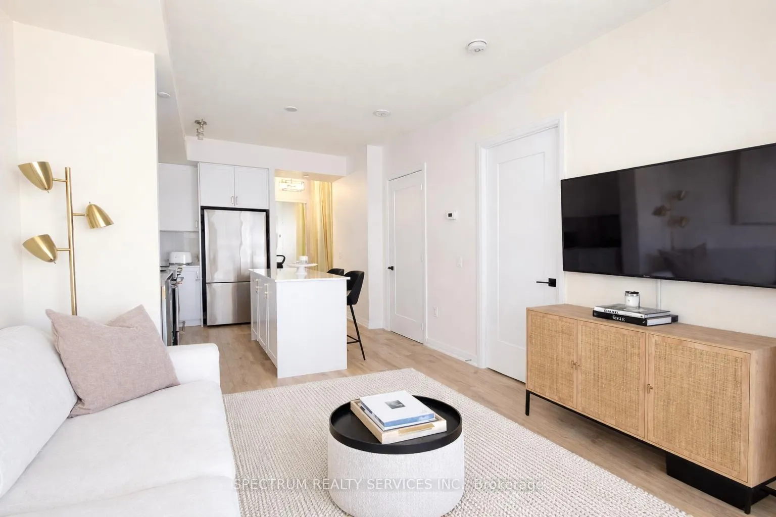 Photo 9 of Unit 907, 9000 Jane Street, Vaughan, Concord — HOMEH