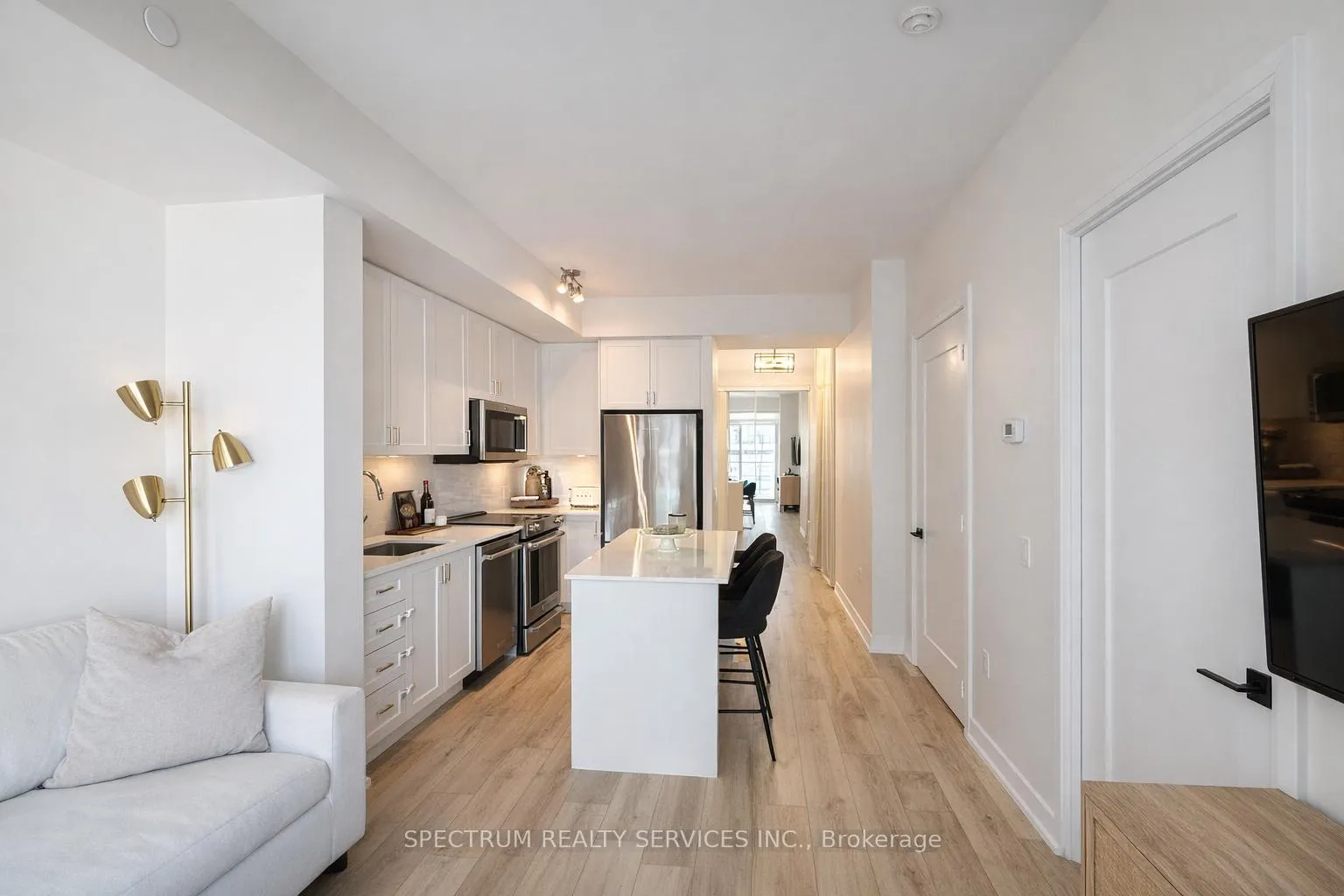Photo 10 of Unit 907, 9000 Jane Street, Vaughan, Concord — HOMEH
