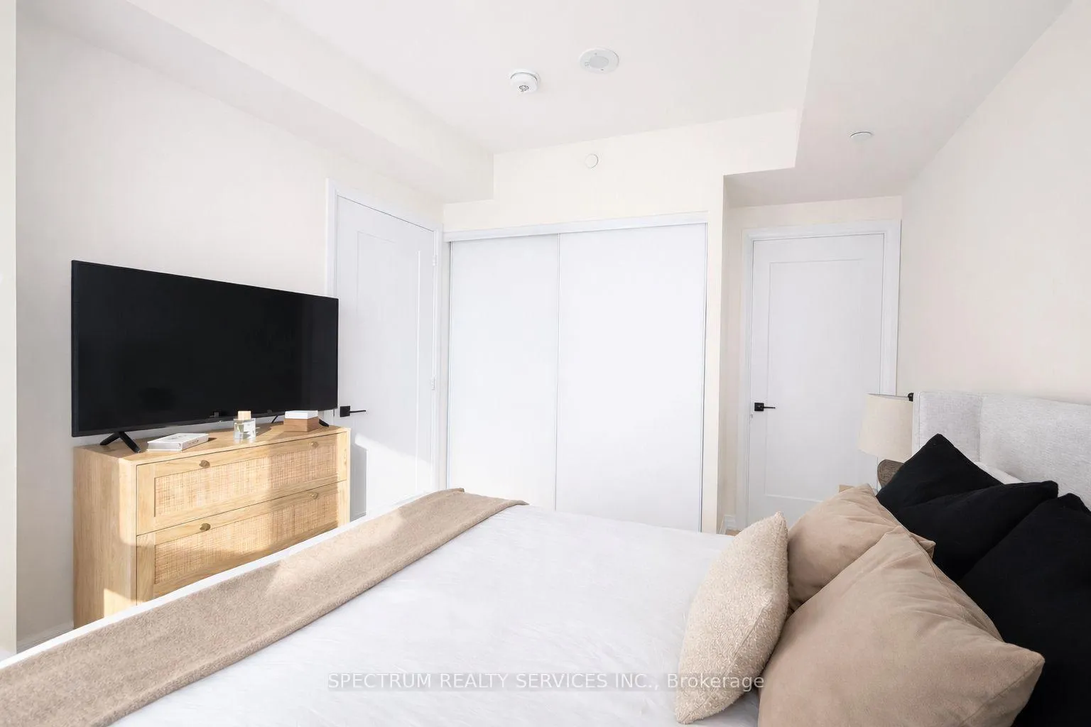 Photo 12 of Unit 907, 9000 Jane Street, Vaughan, Concord — HOMEH